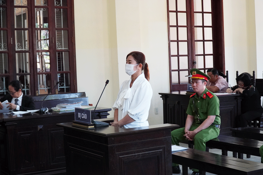 Bị cáo Trần Thị Tuyết có 7 luật sư tham gia bào chữa cho bị cáo