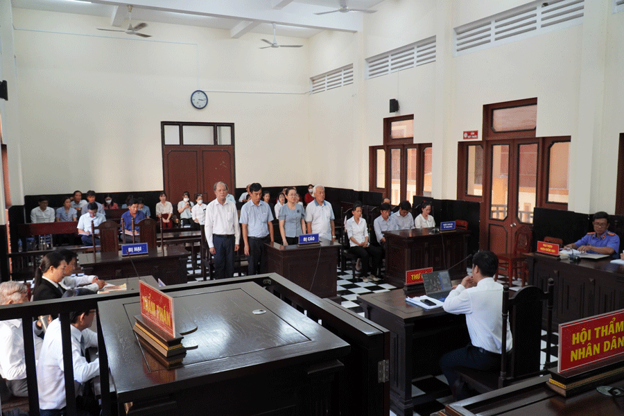 Quang cảnh buổi xét xử. Ảnh: ĐÔNG HÀ CDC-Tien-Giang-7.gif