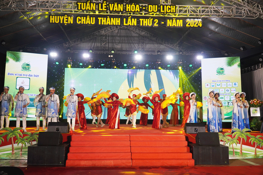 Chương trình văn nghệ chào mừng lễ khai mạc Tuần lễ Văn hóa Du lịch tại huyện Châu Thành tuan-le-van-hoa-du-lich-8.gif