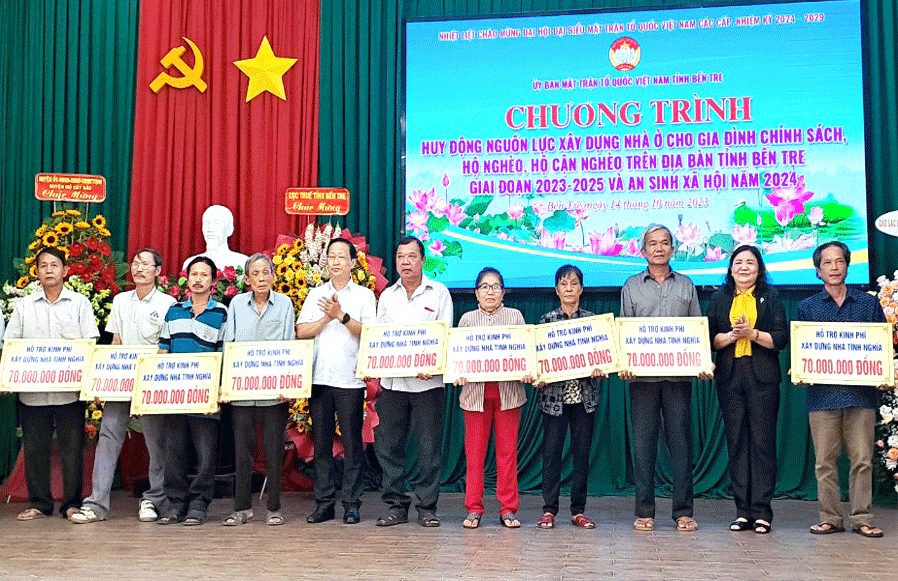 Tỉnh Bến Tre huy động nguồn lực xây dựng nhà ở cho gia đình chính sách khó khăn về nhà ở Bến Tre huy động nhiều nguồn lực chăm lo cho gia đình chính sách dịp 27-7