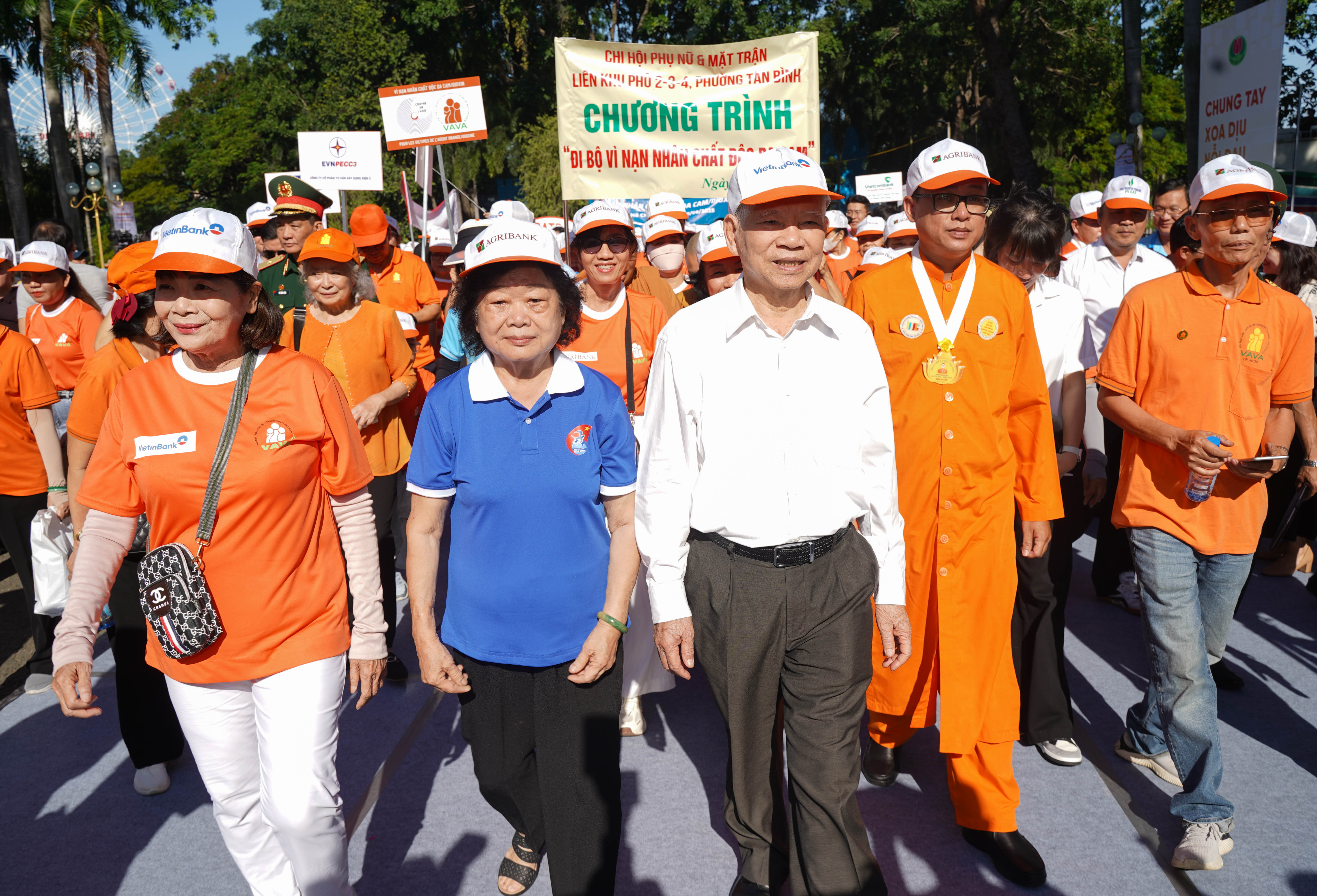 TP.HCM: Hơn 5.000 người đi bộ vì nạn nhân chất độc da cam