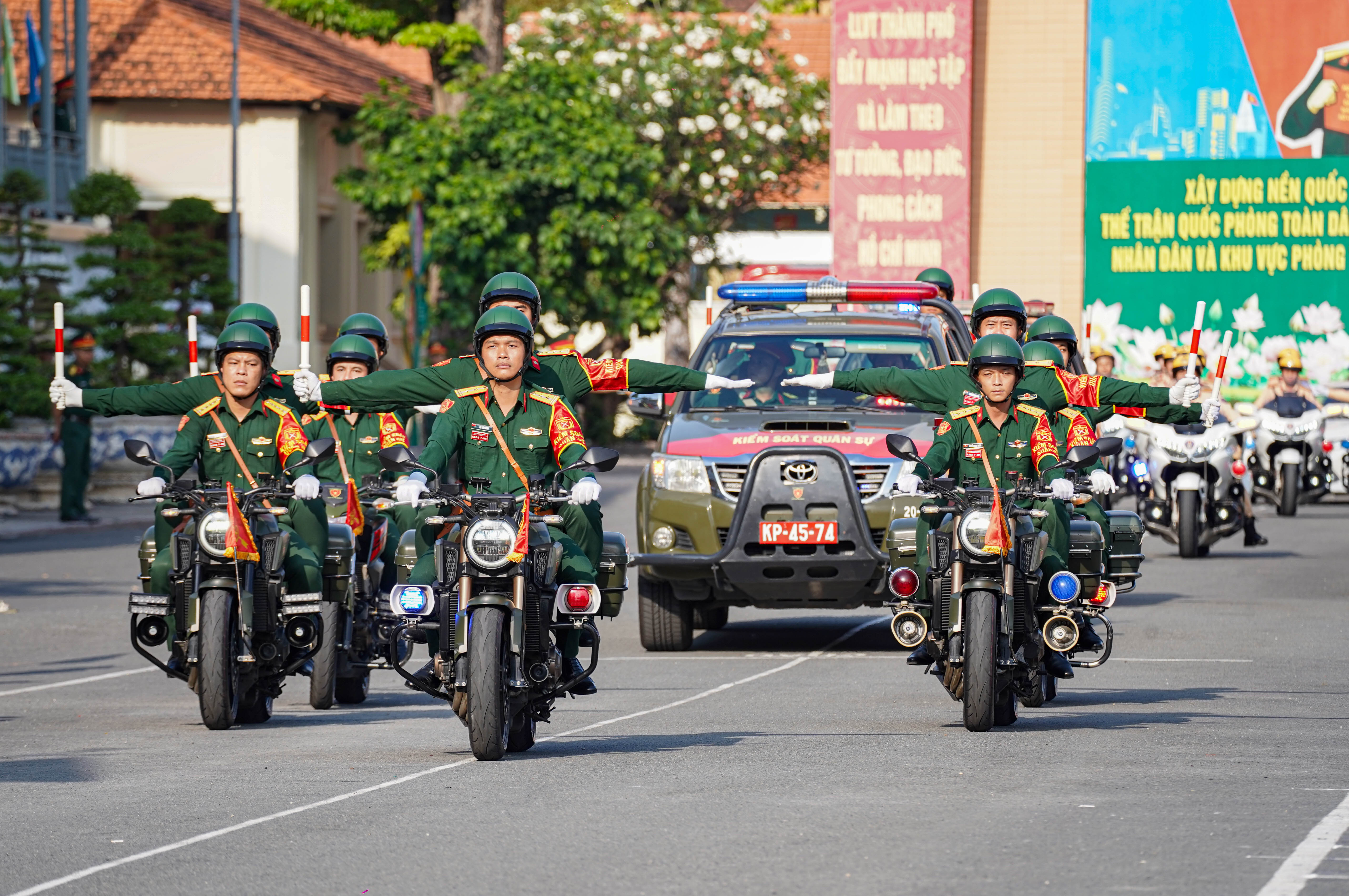 Hơn 3.000 cán bộ, chiến sĩ tham gia lễ ra quân huấn luyện năm 2026 
