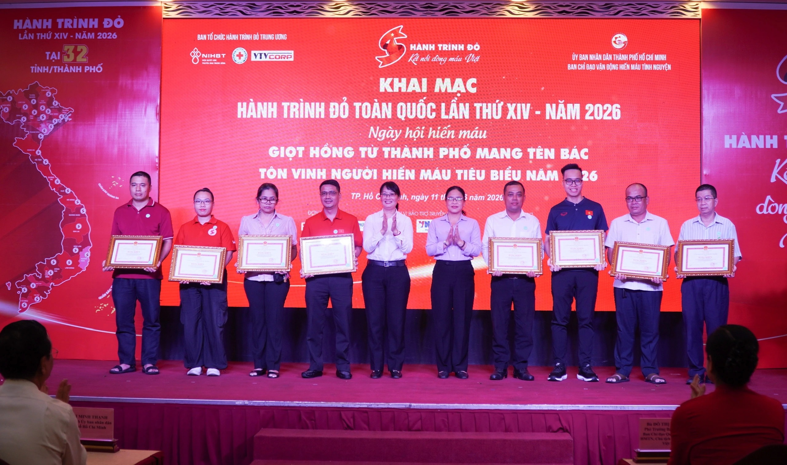 'Hành trình Đỏ' tiếp tục lan tỏa thông điệp nhân ái đến cộng đồng