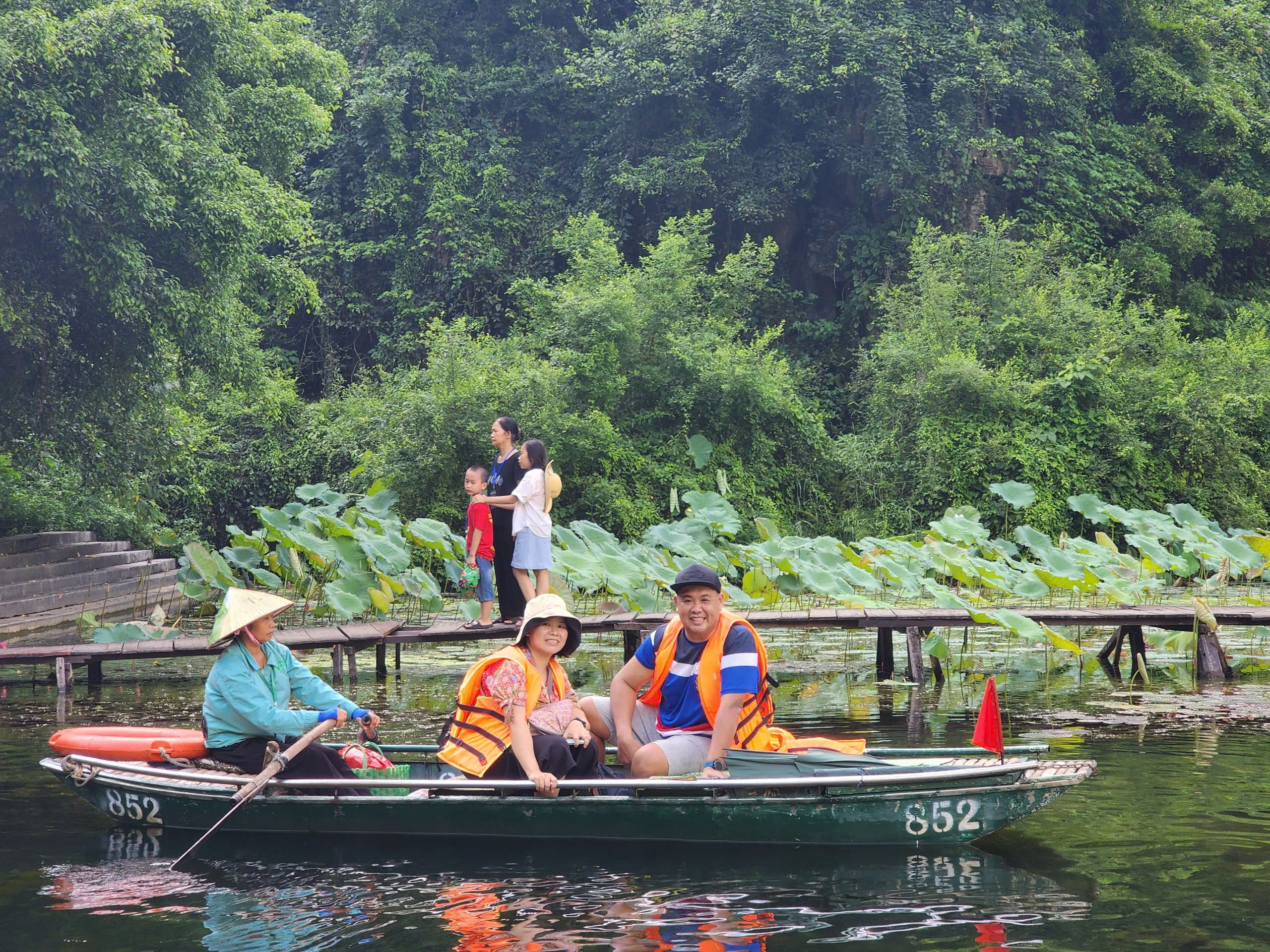 Rầm rộ mở đường bay, tour mới phục vụ cao điểm du lịch 6 tháng cuối năm
