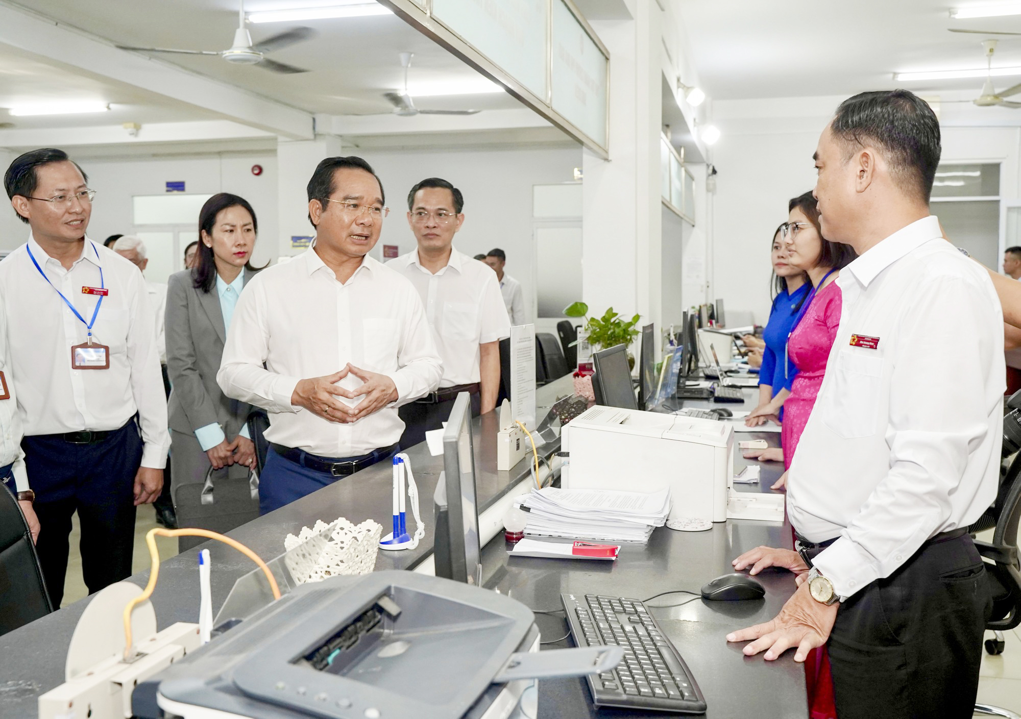 Bài 2: Đảng bám sát cơ sở - điểm tựa để chính quyền đô thị bứt phá