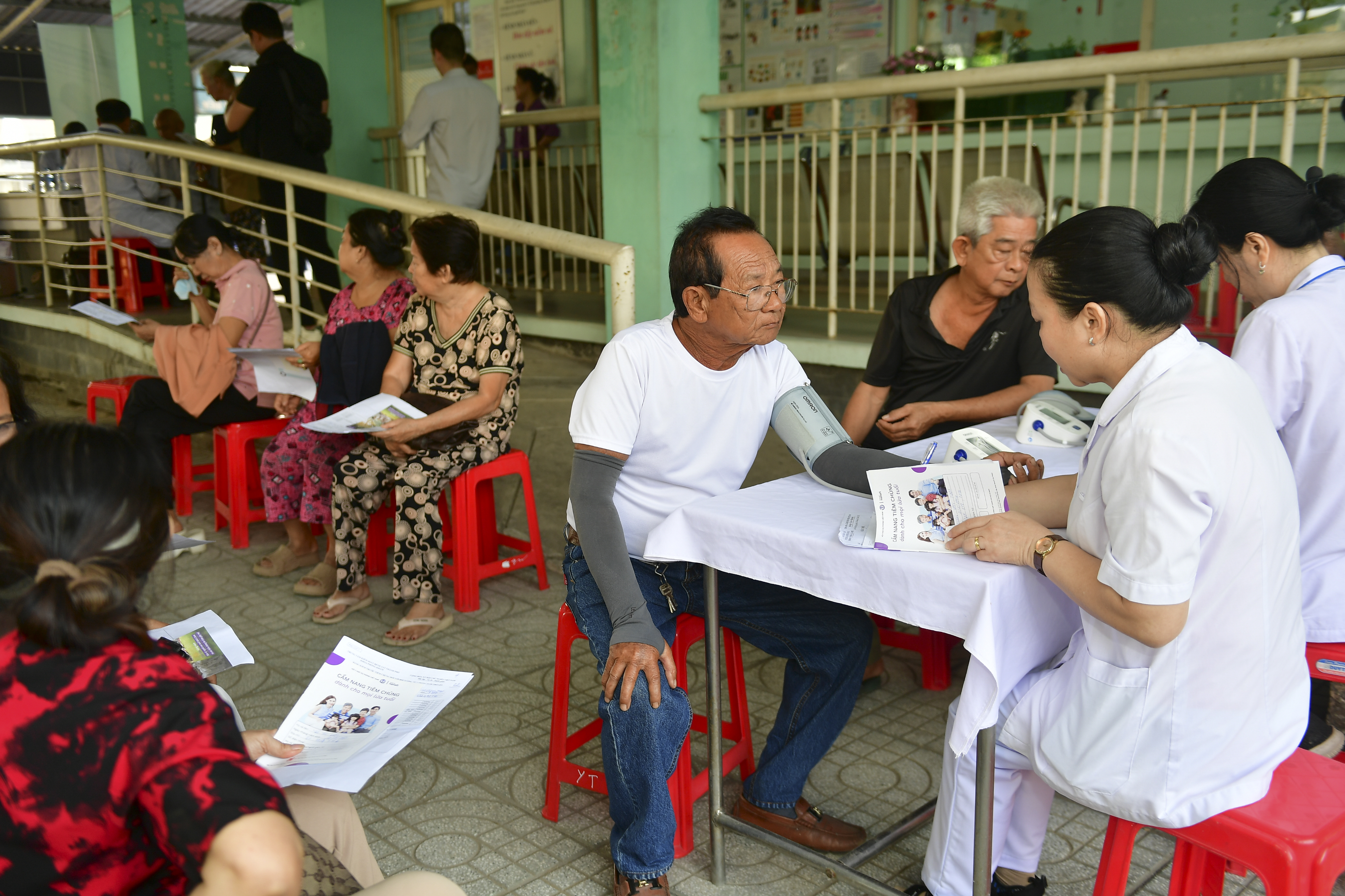 TP.HCM nâng cấp 168 trạm y tế thành 'bệnh viện mini'