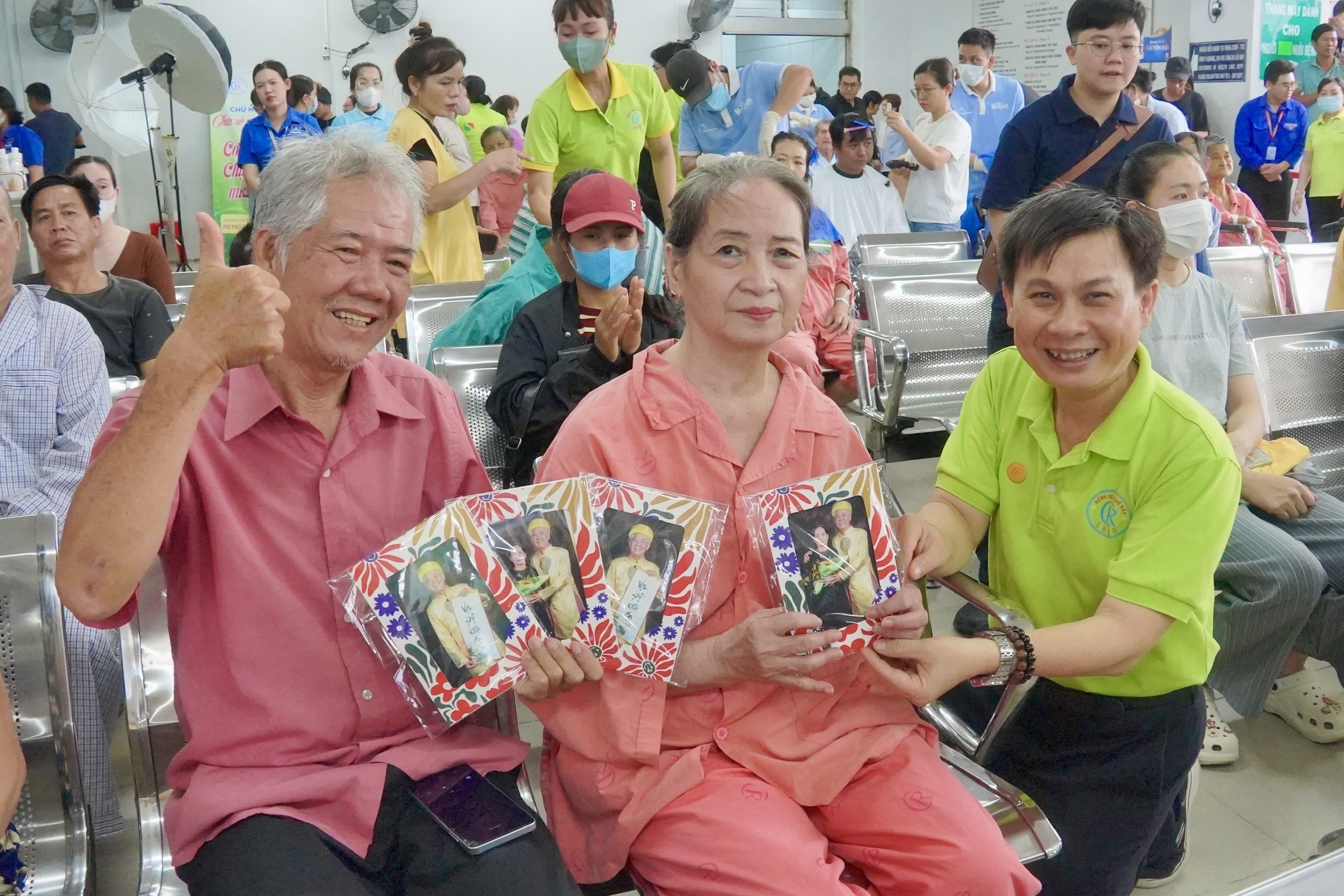 'Chủ nhật chia sẻ yêu thương': Tiếp sức người bệnh vượt khó
