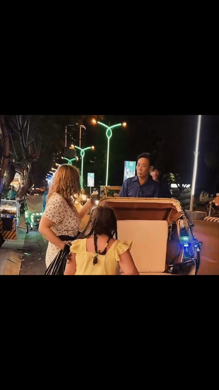 Xác minh người lái xích lô ở Nha Trang có thái độ phản cảm, giật tiền trên tay khách nước ngoài