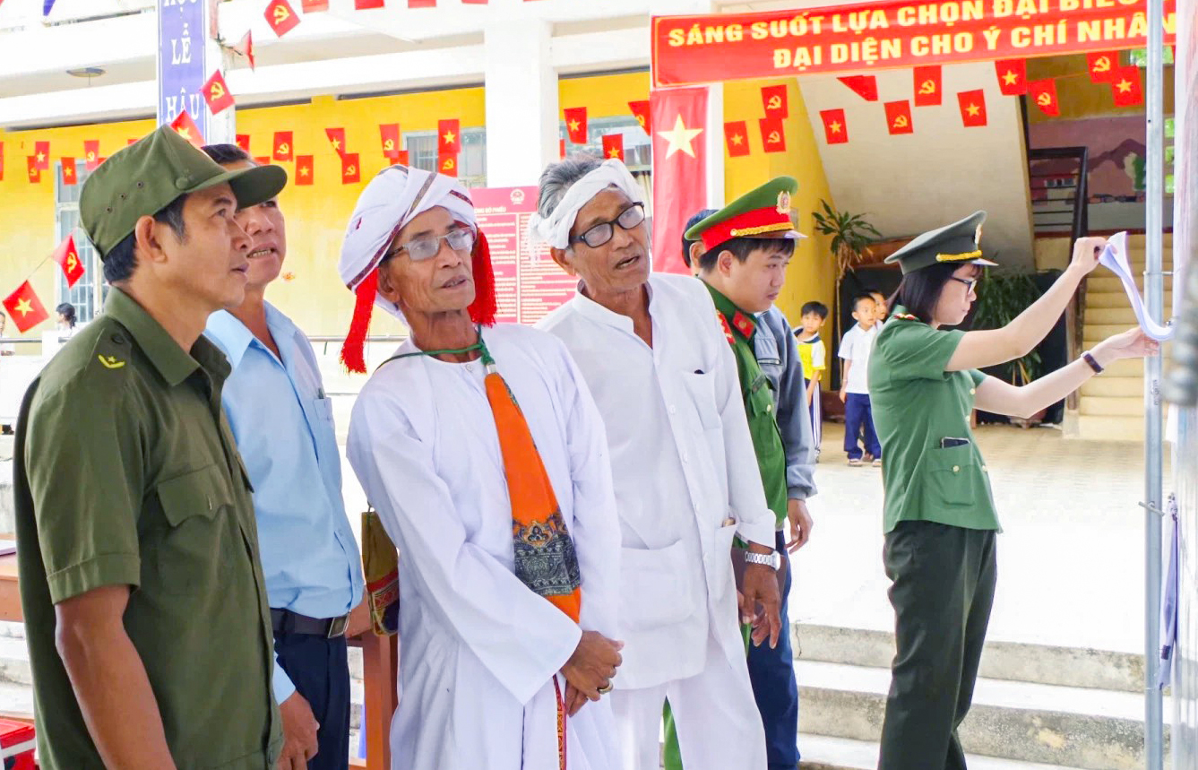 Cử tri Khánh Hòa kỳ vọng gì vào các đại biểu trước ngày bầu cử?