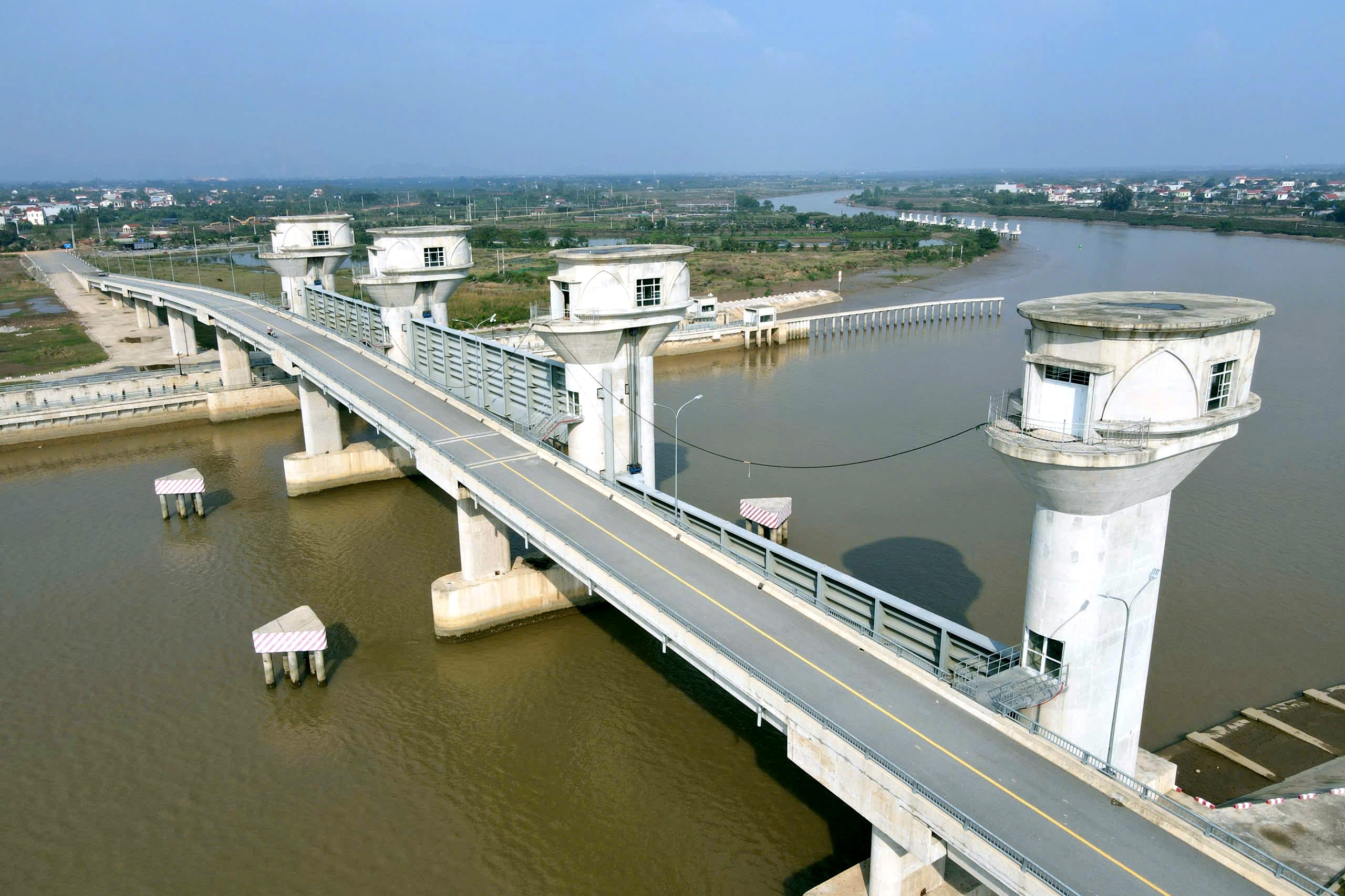 Cận cảnh cầu ở Thanh Hóa dù được xây xong nhưng chưa hoàn tất thủ tục bàn giao