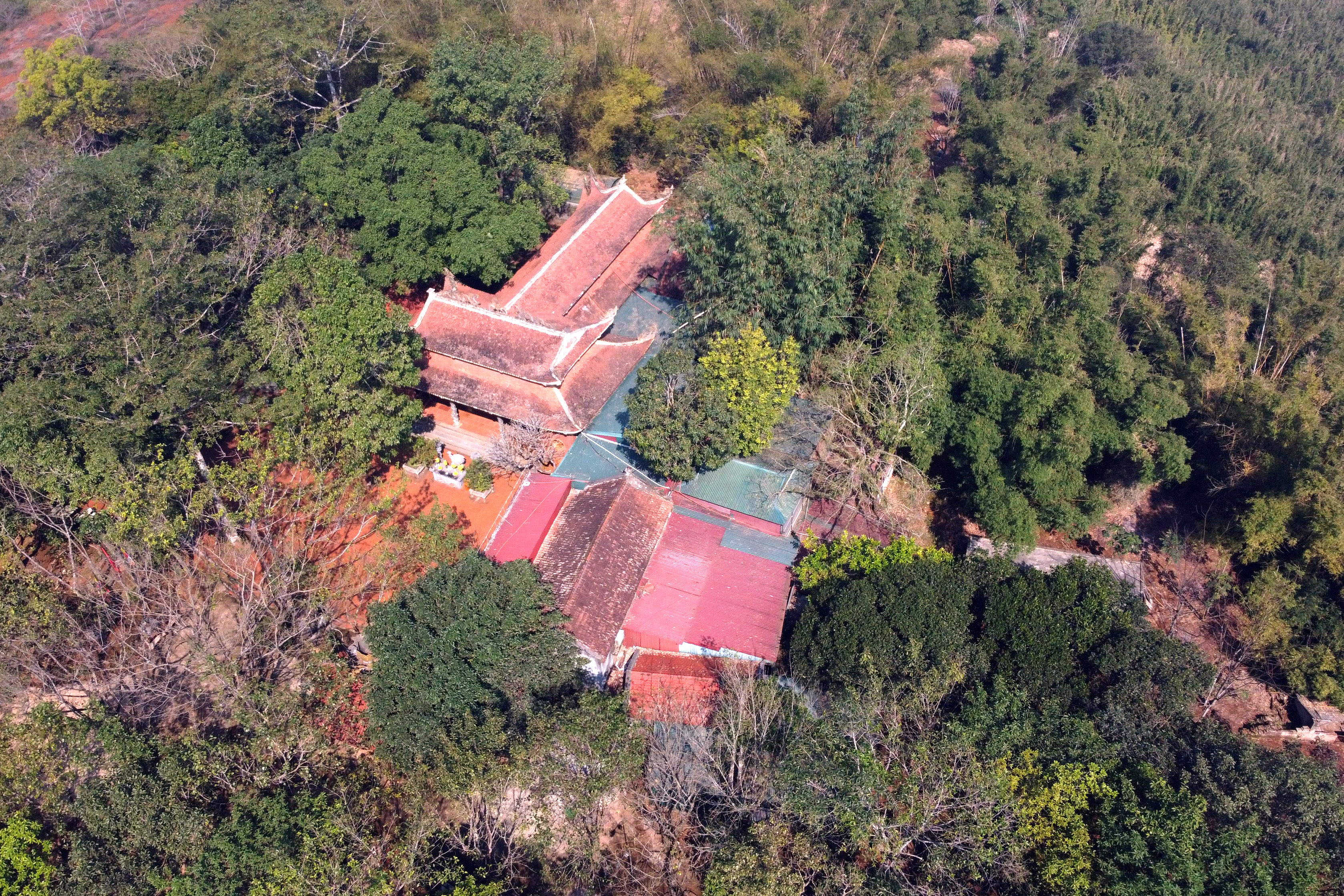 Chỉnh trang tổng thể Di tích quốc gia huyệt đạo thiêng Am Tiên