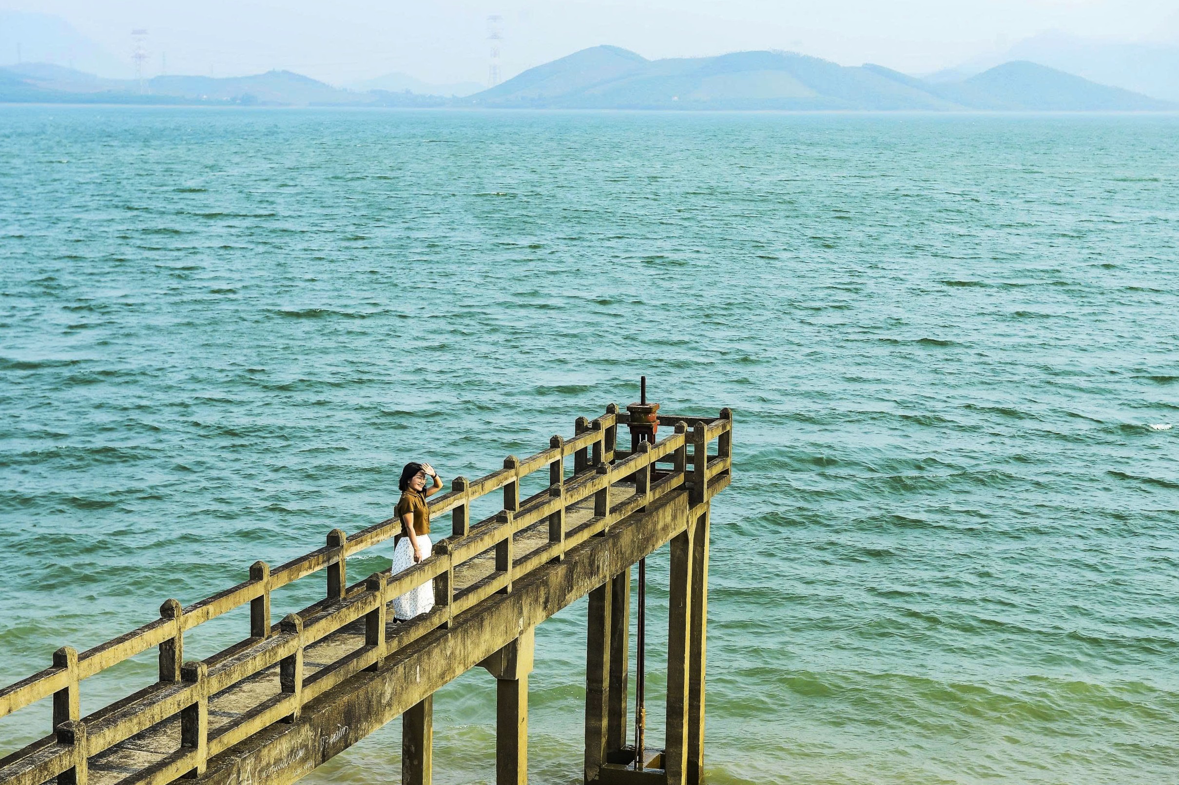 Ngắm vẻ đẹp hoang sơ, kỳ vĩ Hồ Yên Mỹ ở Thanh Hóa còn 'say ngủ'