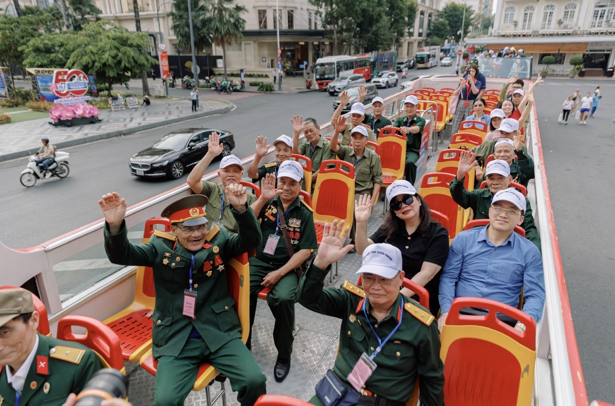 Những người làm nên Đại thắng mùa Xuân 1975: 'Tự hào khi thấy thành phố đã thay da đổi thịt!'