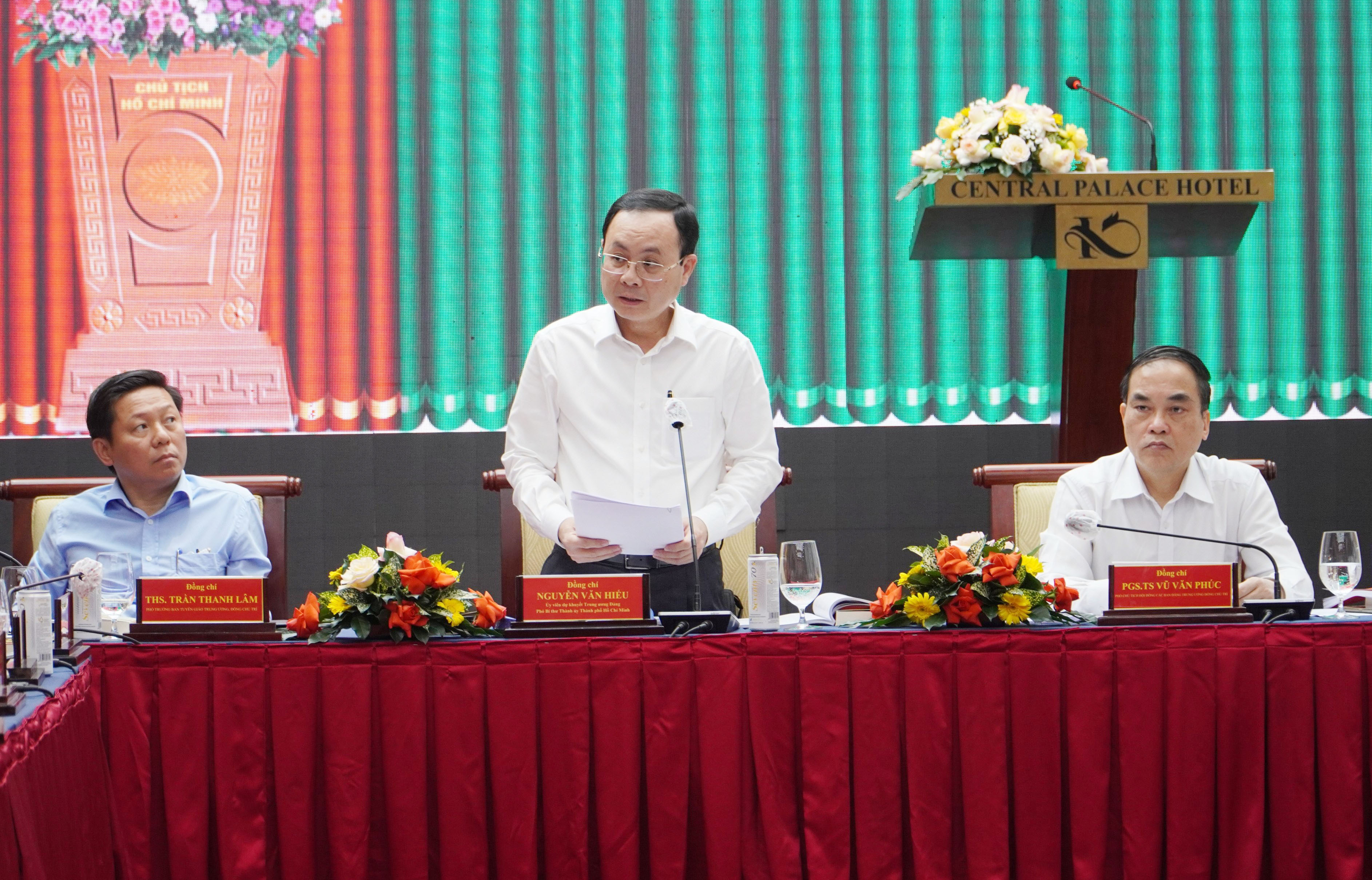 Mổ xẻ nguyên tắc tập trung dân chủ trong hoạt động của Đảng 