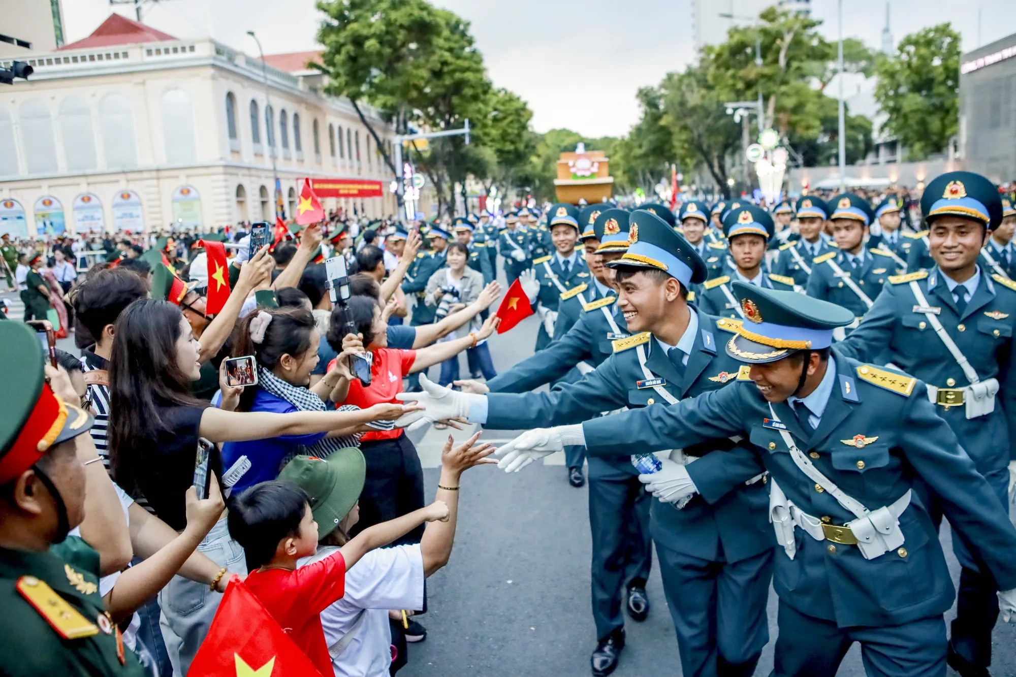 Mời Nhân dân bình chọn 10 dấu ấn nổi bật của TP.HCM năm 2025