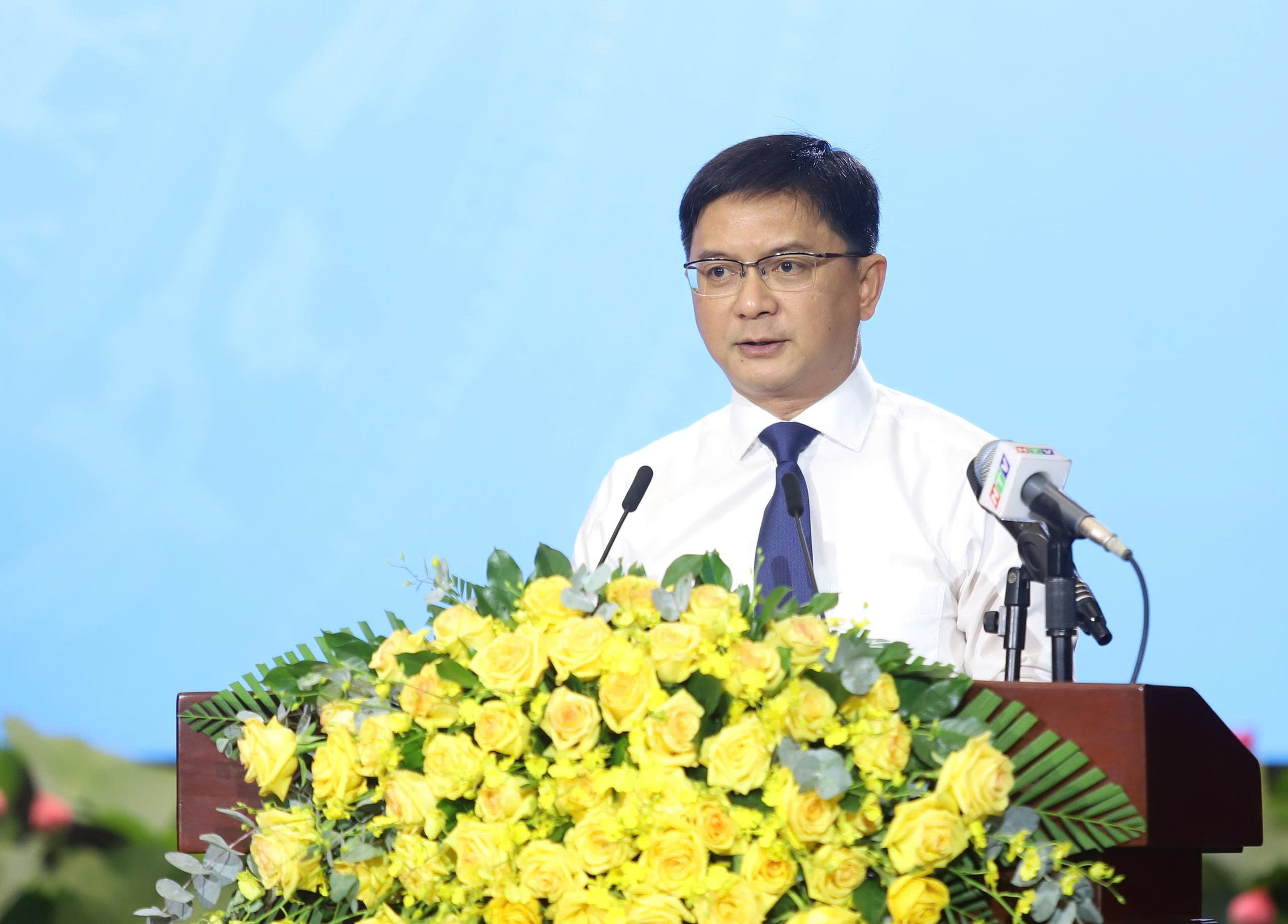 Phó Chủ tịch UBND TP.HCM: 'Thi đua không hình thức, tập trung trực tiếp vào tăng trưởng 2 con số'