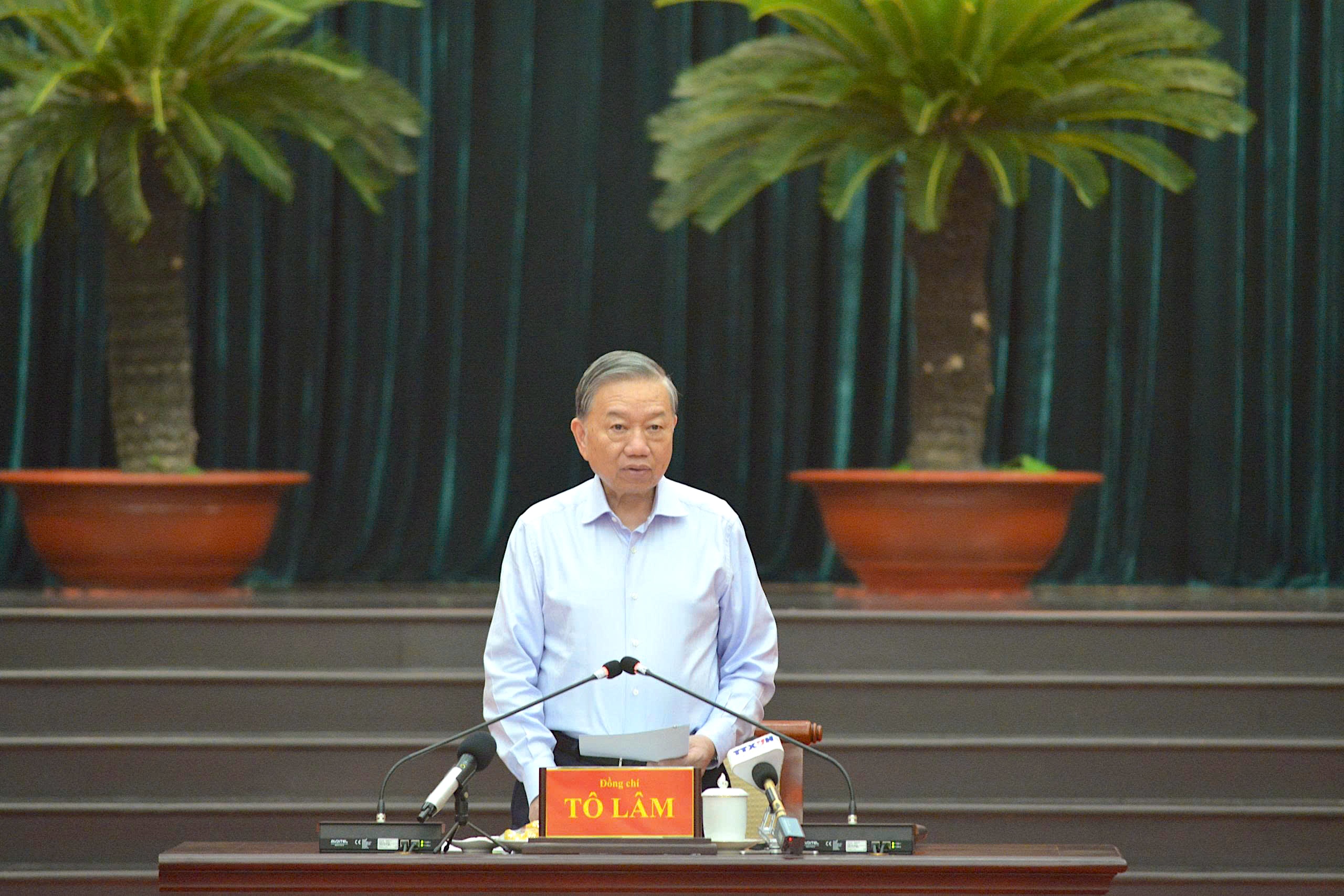 Tổng Bí thư, Chủ tịch nước: TP.HCM phải đi đầu, biến nghị quyết chiến lược thành thực tiễn