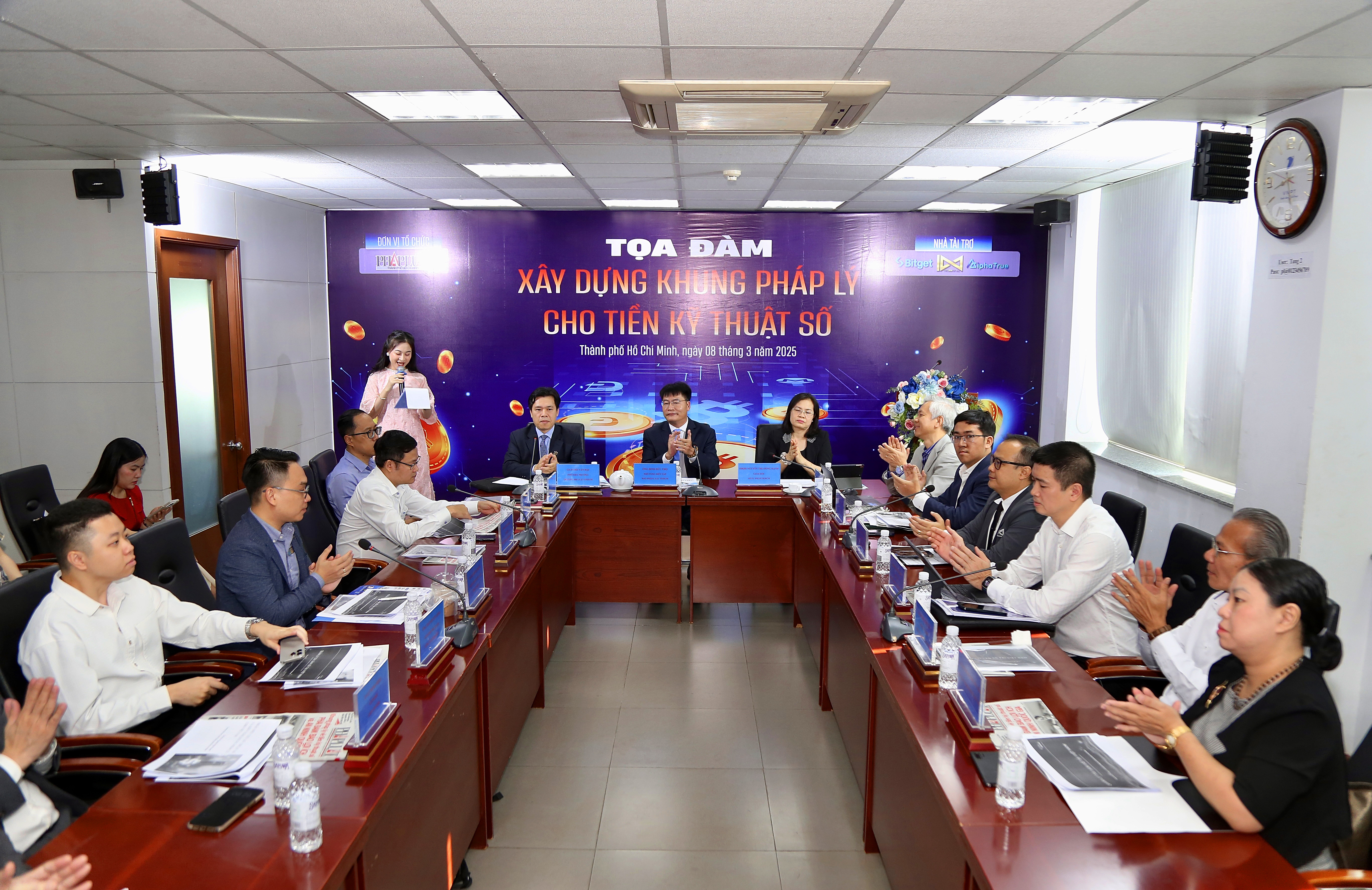 Hình ảnh buổi tọa đàm "Xây dựng khung pháp lý cho tiền kỹ thuật số"