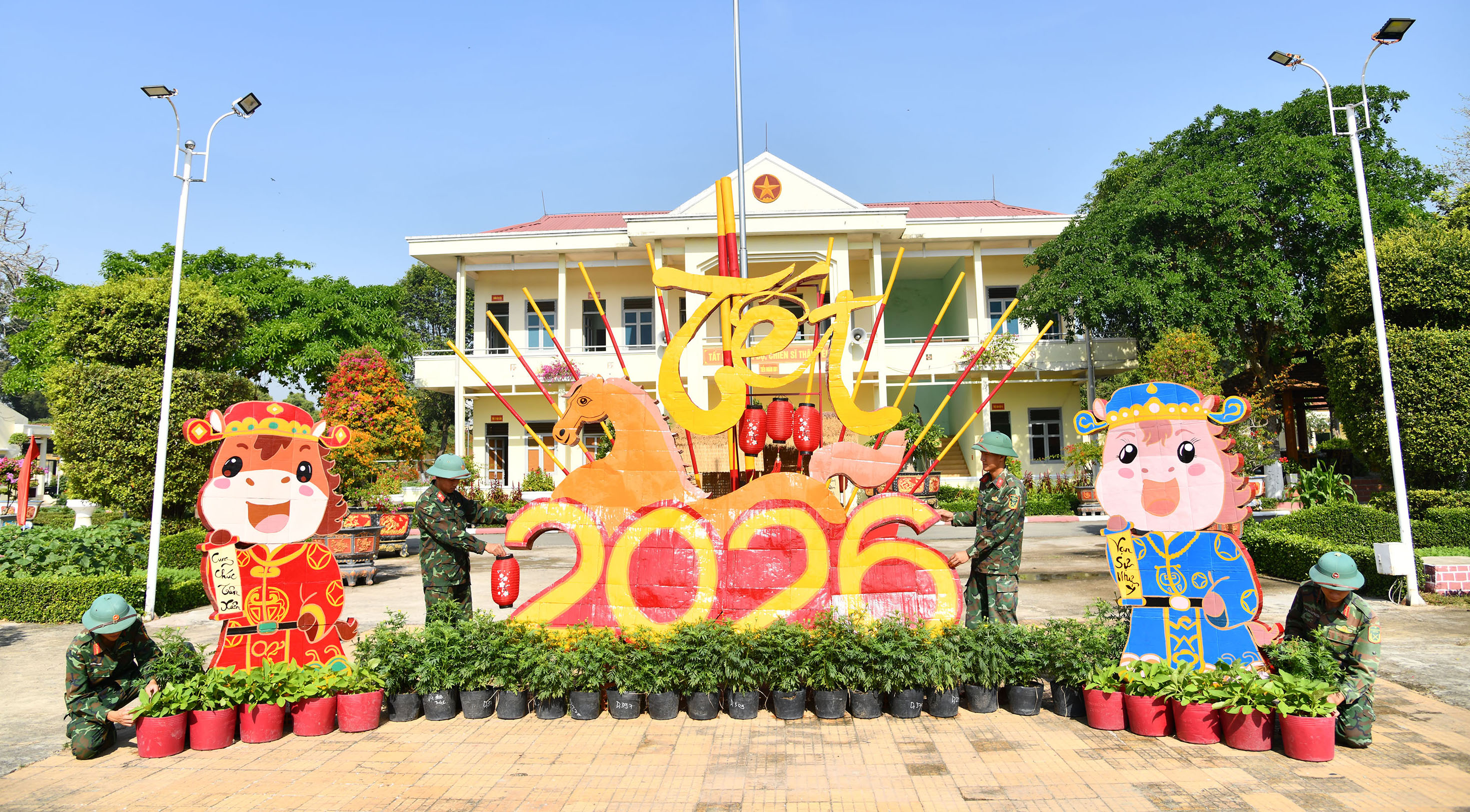 Doanh trại Sư đoàn 9 rộn ràng đón Tết Nguyên đán Bính Ngọ 2026