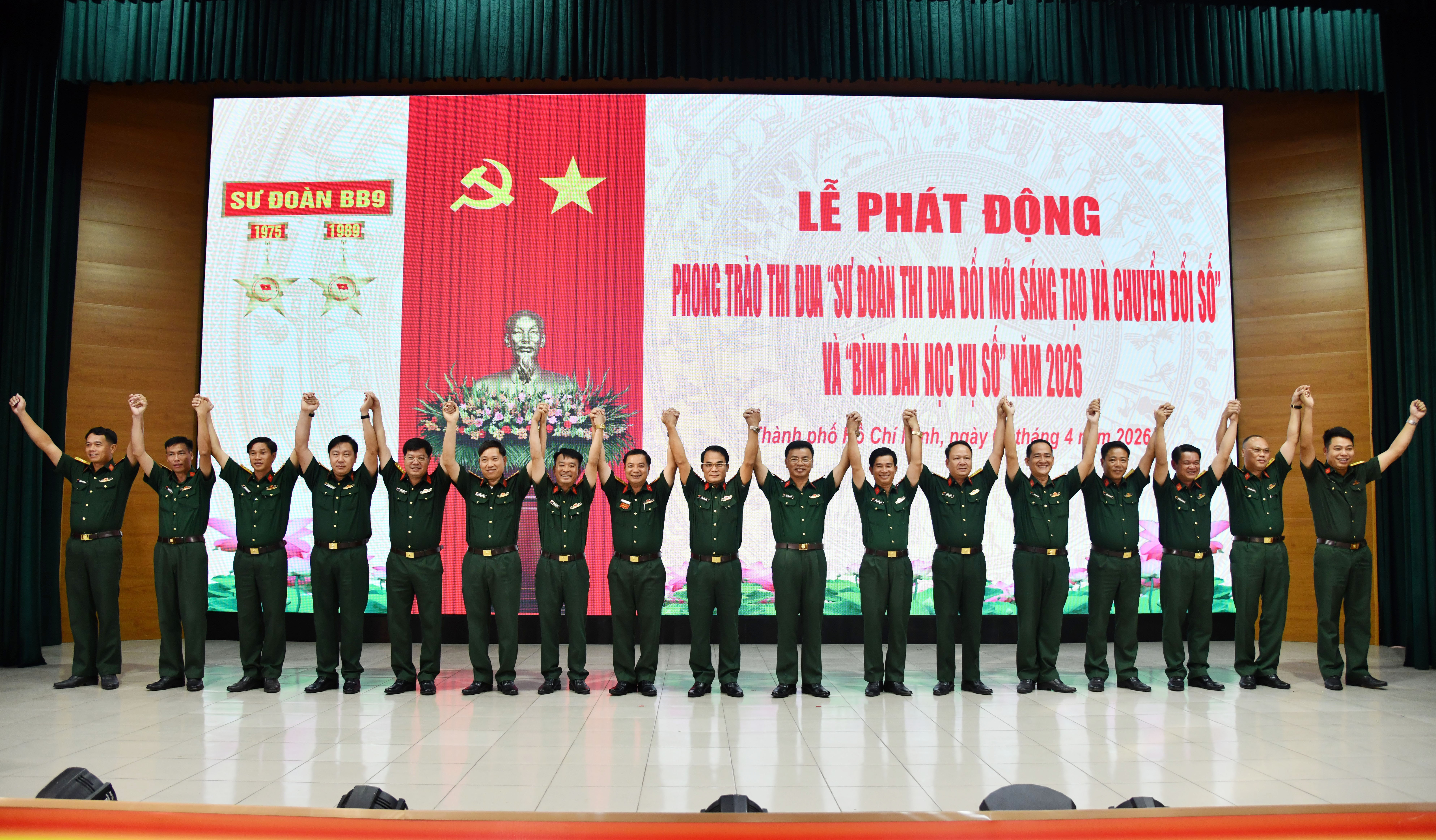 Chuyển thách thức thành cơ hội khi chiến sĩ cơ sở sử dụng thiết bị điện tử thông minh