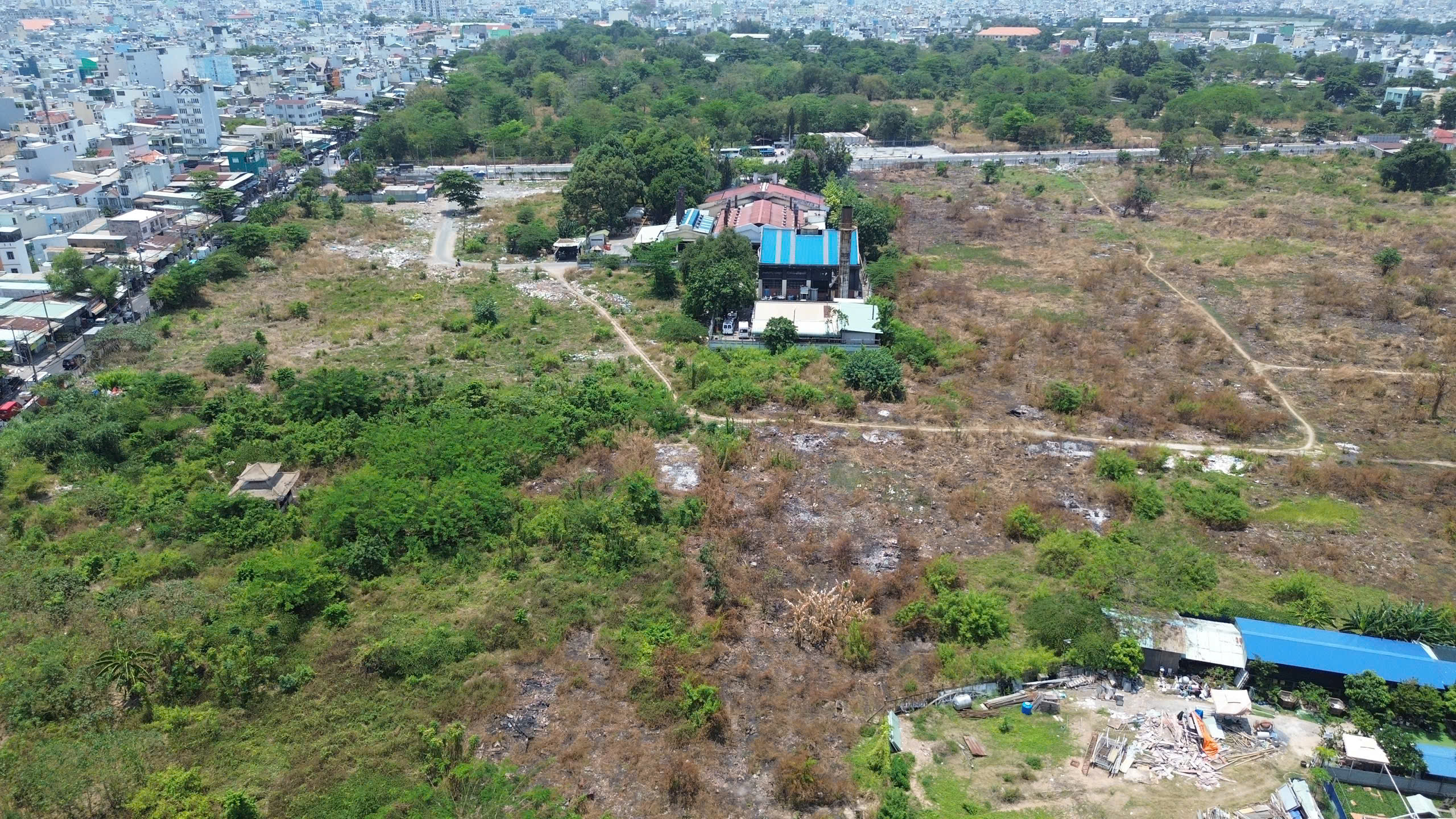 Cận cảnh khu đất nghĩa trang Bình Hưng Hòa sắp được khởi công xây trường học 