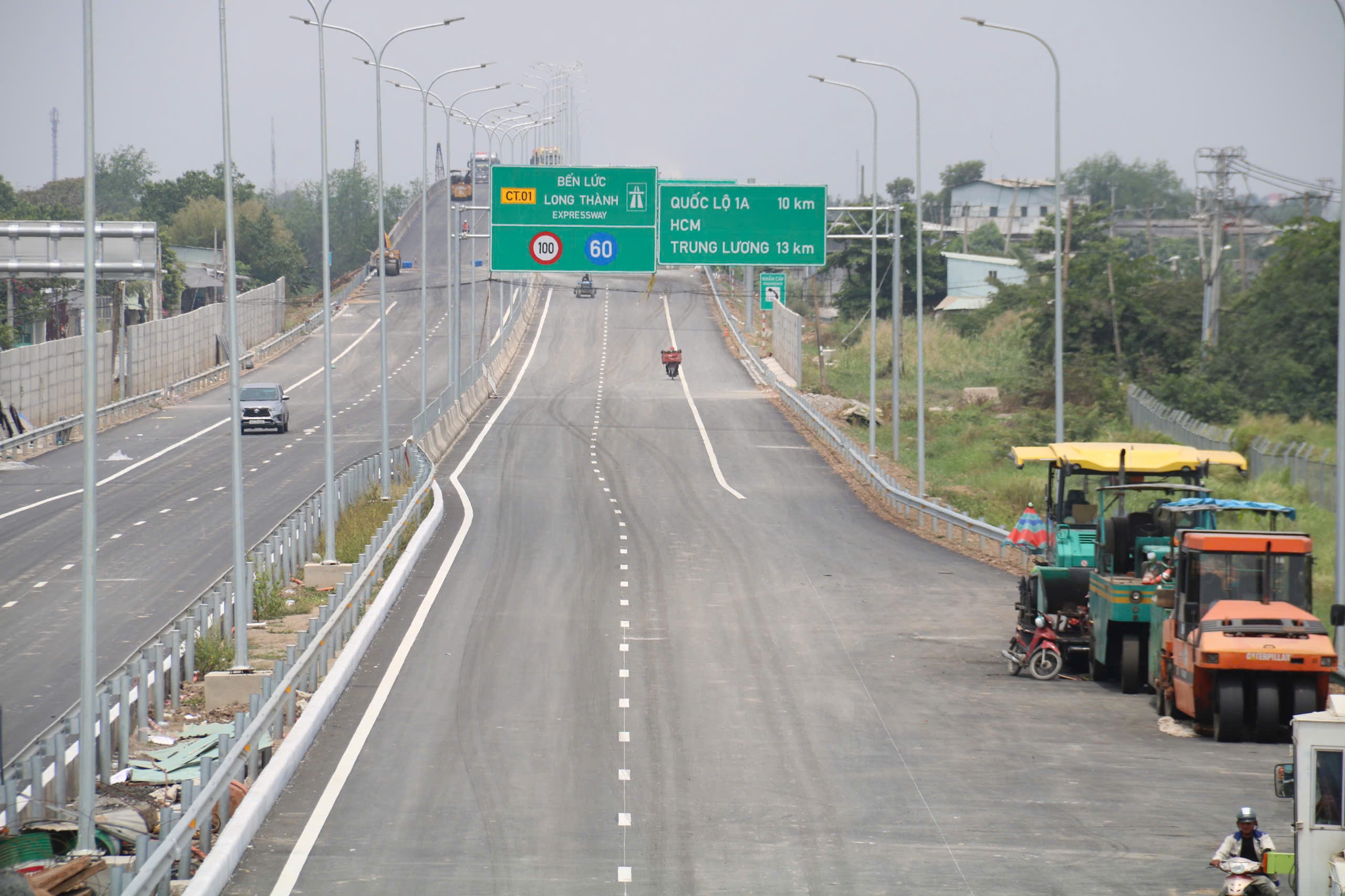 Gần 20km cao tốc Bến Lức - Long Thành sẽ thông xe ngày 19-4