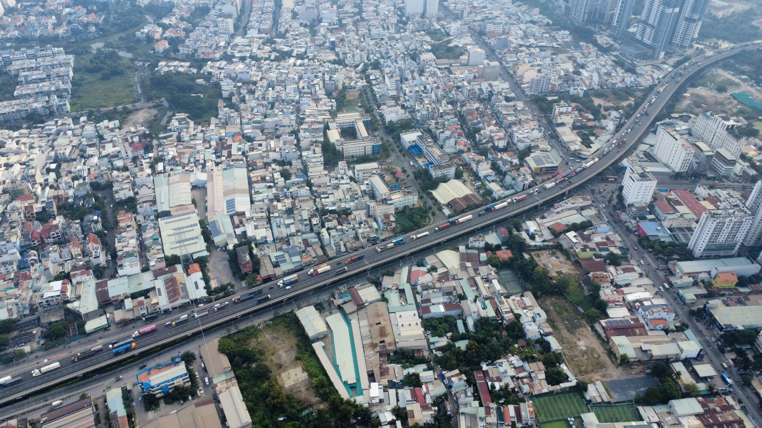 TP.HCM giải bài toán ùn tắc bằng đường trên cao