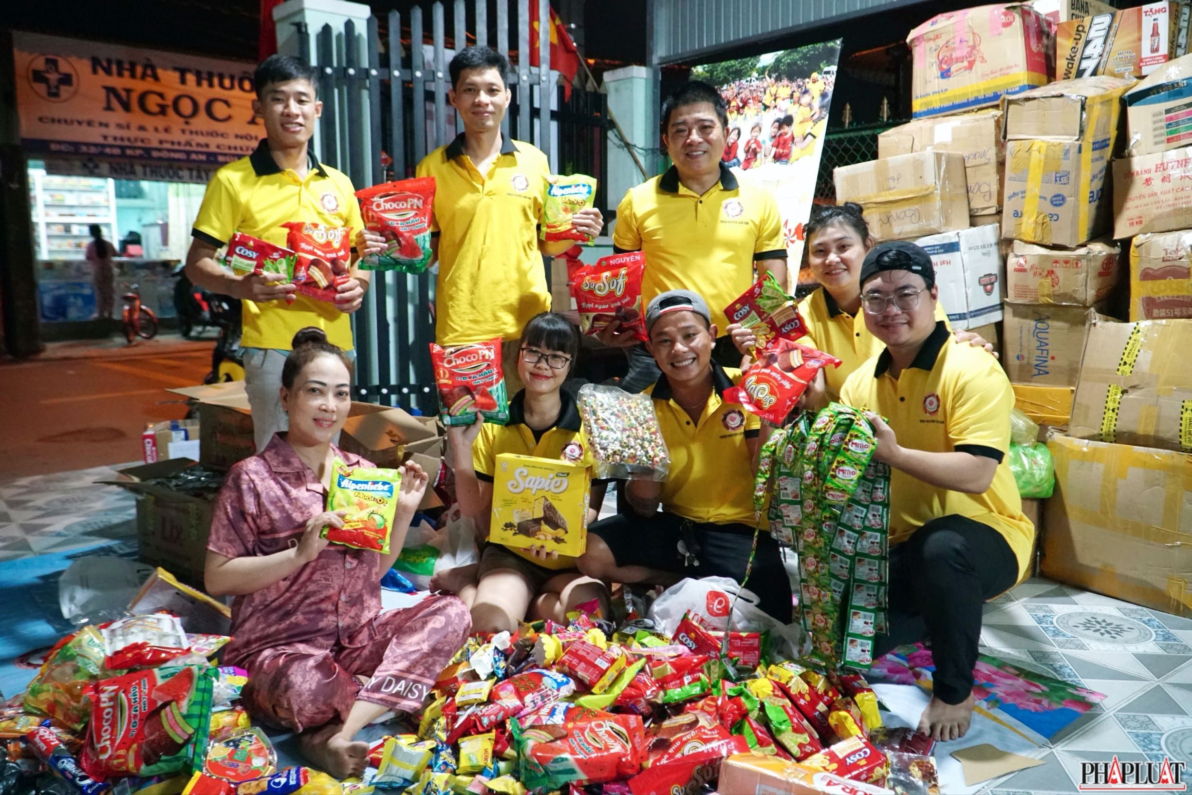 Hành trình yêu thương của bánh kẹo dư sau Tết 