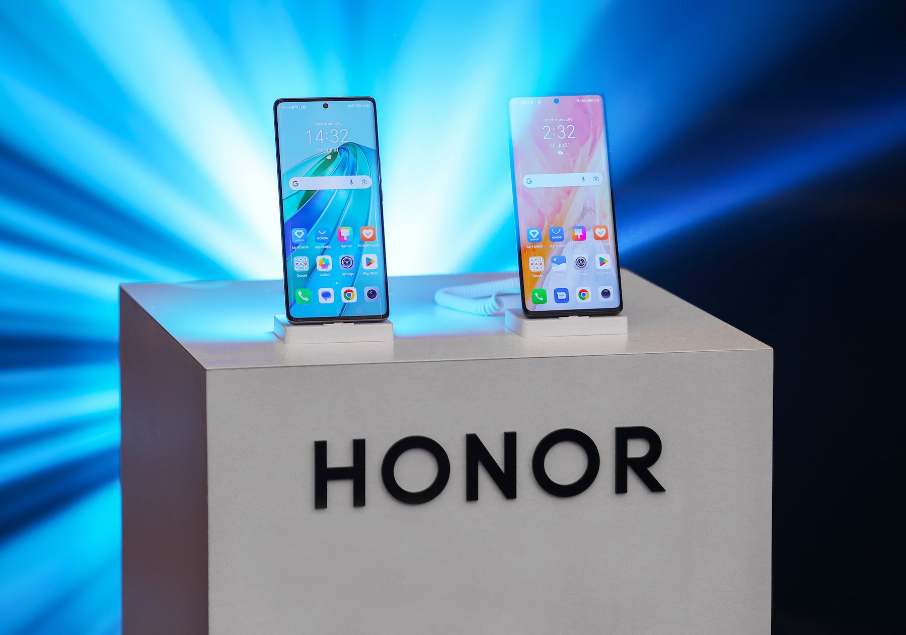 Dòng smartphone giá rẻ tầm trung với nhiều công nghệ mới