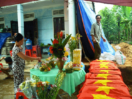 Đào móng làm nhà, phát hiện 9 hài cốt liệt sĩ ảnh 3 Đào móng làm nhà, phát hiện 9 hài cốt liệt sĩ ảnh 3