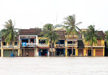 Cứu phố cổ Hội An: Cần cách làm khác ảnh 1