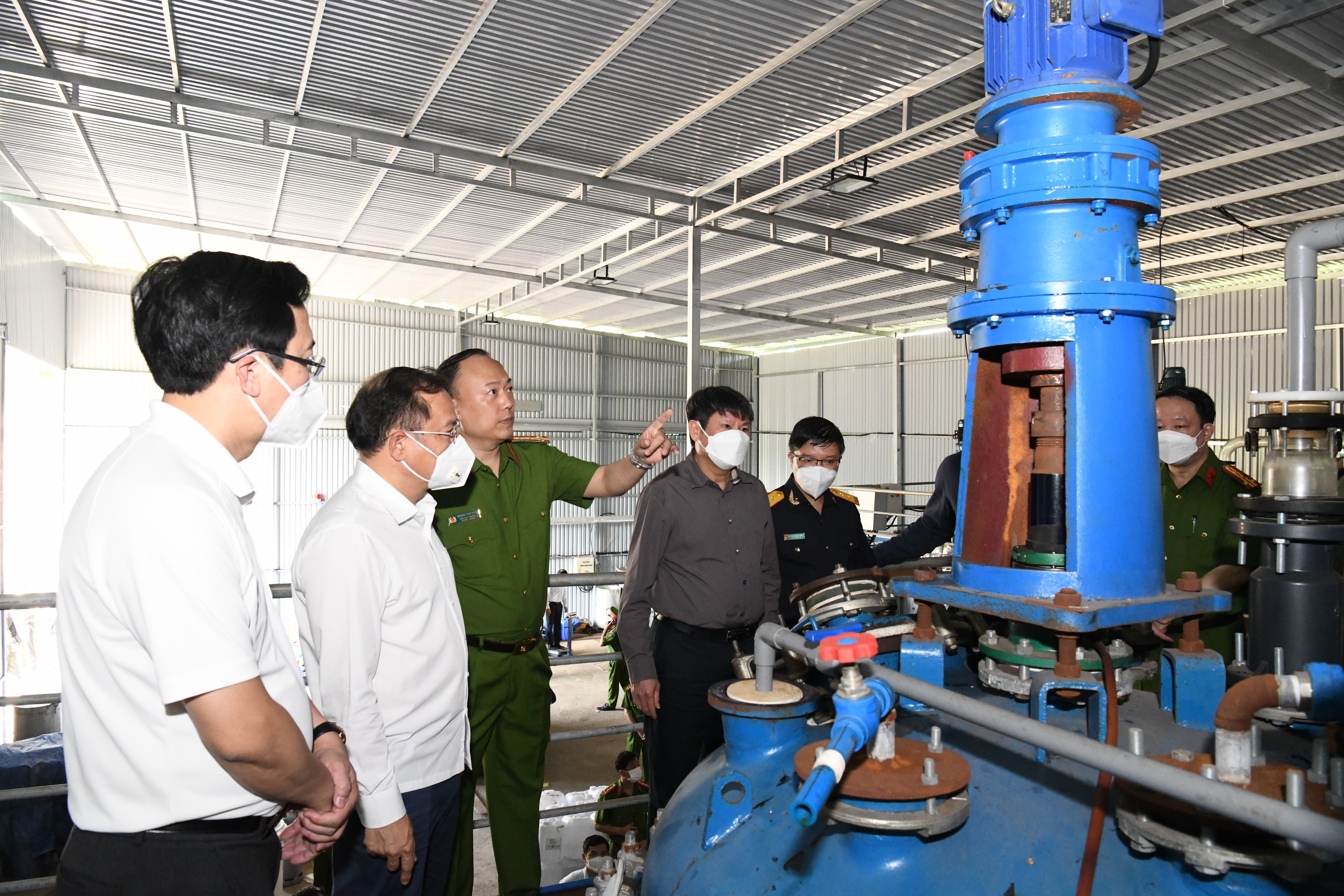 Bên trong nơi sản xuất trái phép ma túy lớn nhất Việt Nam vừa bị Công an triệt xóa