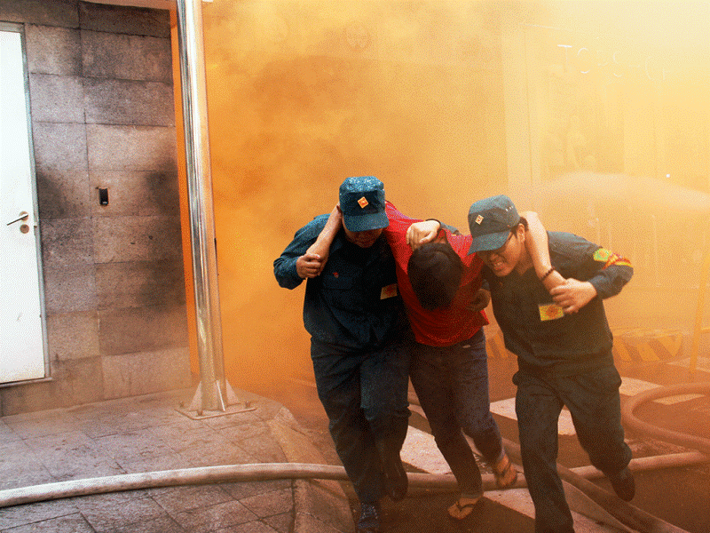 Hàng ngàn người diễn tập PCCC ở tòa nhà Bitexco