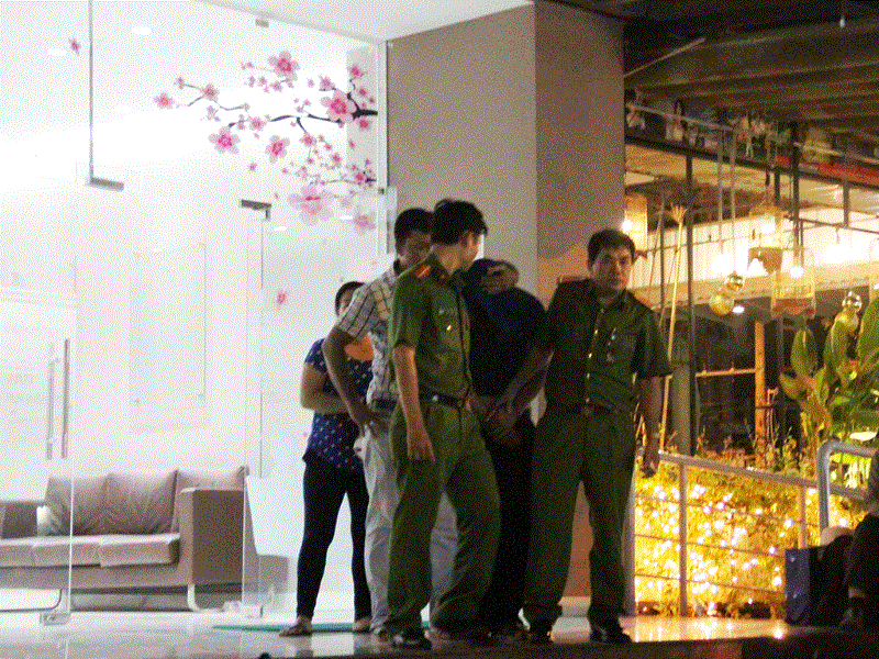 Nữ sinh bị đánh chết ở chung cư chỉ vì chiếc điện thoại