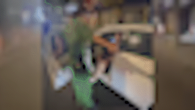 Tài xế điều khiển ô tô bỏ chạy khiến cửa xe đập vào mặt công an ở Gò Vấp