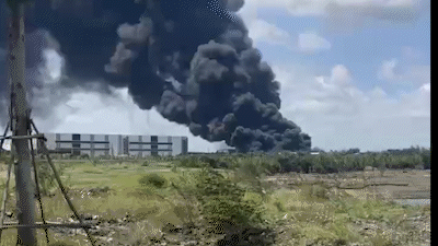 Hiện trường vụ cháy trong KCN Tân Phú Trung, thiêu rụi 2.000 m2 công ty phế liệu