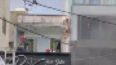 Cháy nhà 5 tầng ở phường Xuân Hòa, 6 người được cảnh sát cứu