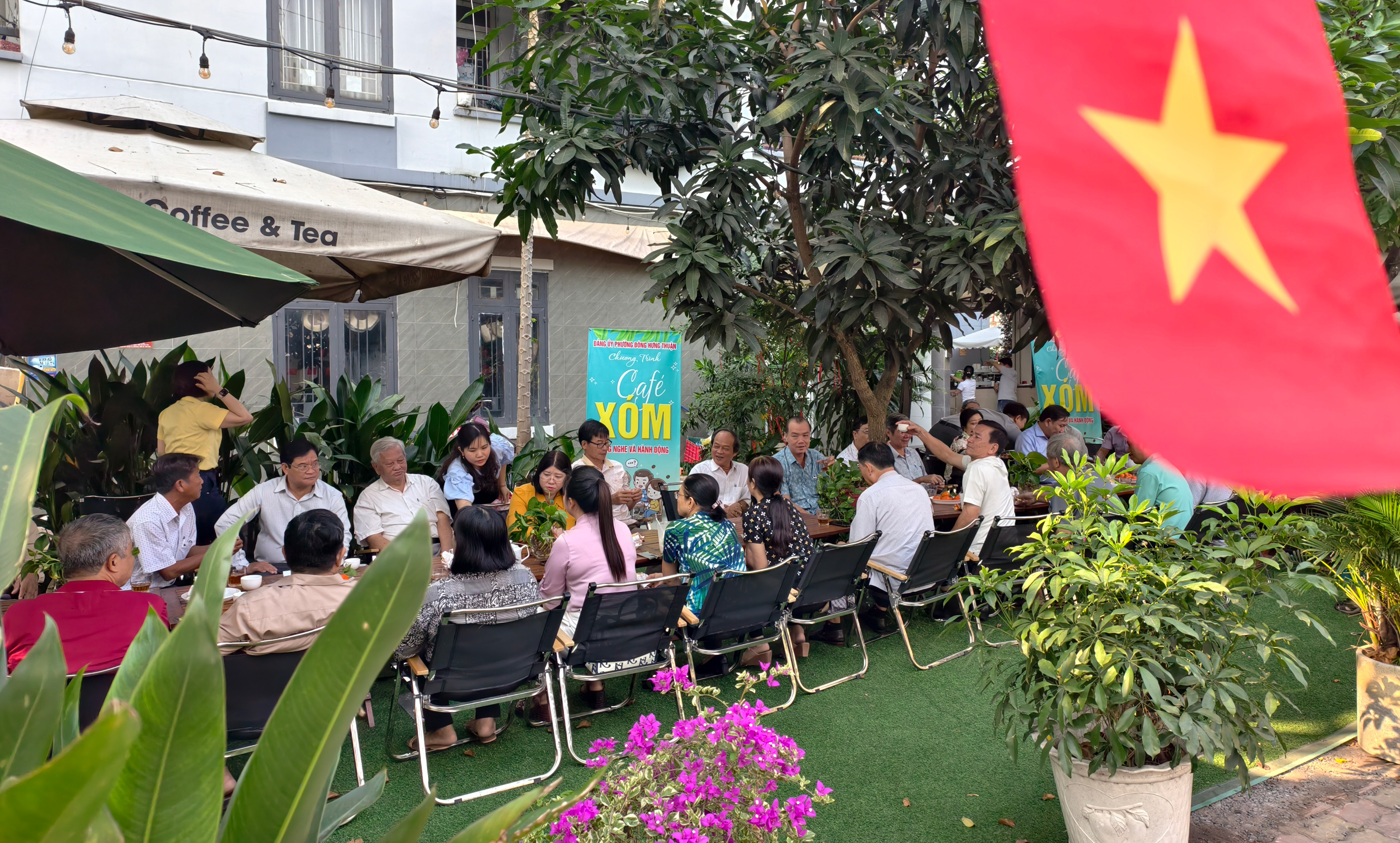 TP.HCM: Phường Đông Hưng Thuận ra mắt mô hình Cà phê Xóm để lắng nghe dân