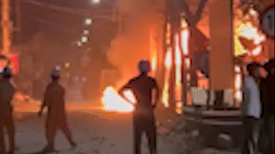 Cháy nhà dữ dội lúc rạng sáng trên đường Liên ấp 2-3-4 xã Vĩnh Lộc