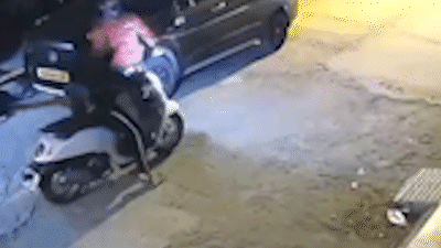 Bắt nhóm thanh niên từ An Giang lên TP.HCM tạt sơn đòi nợ thuê