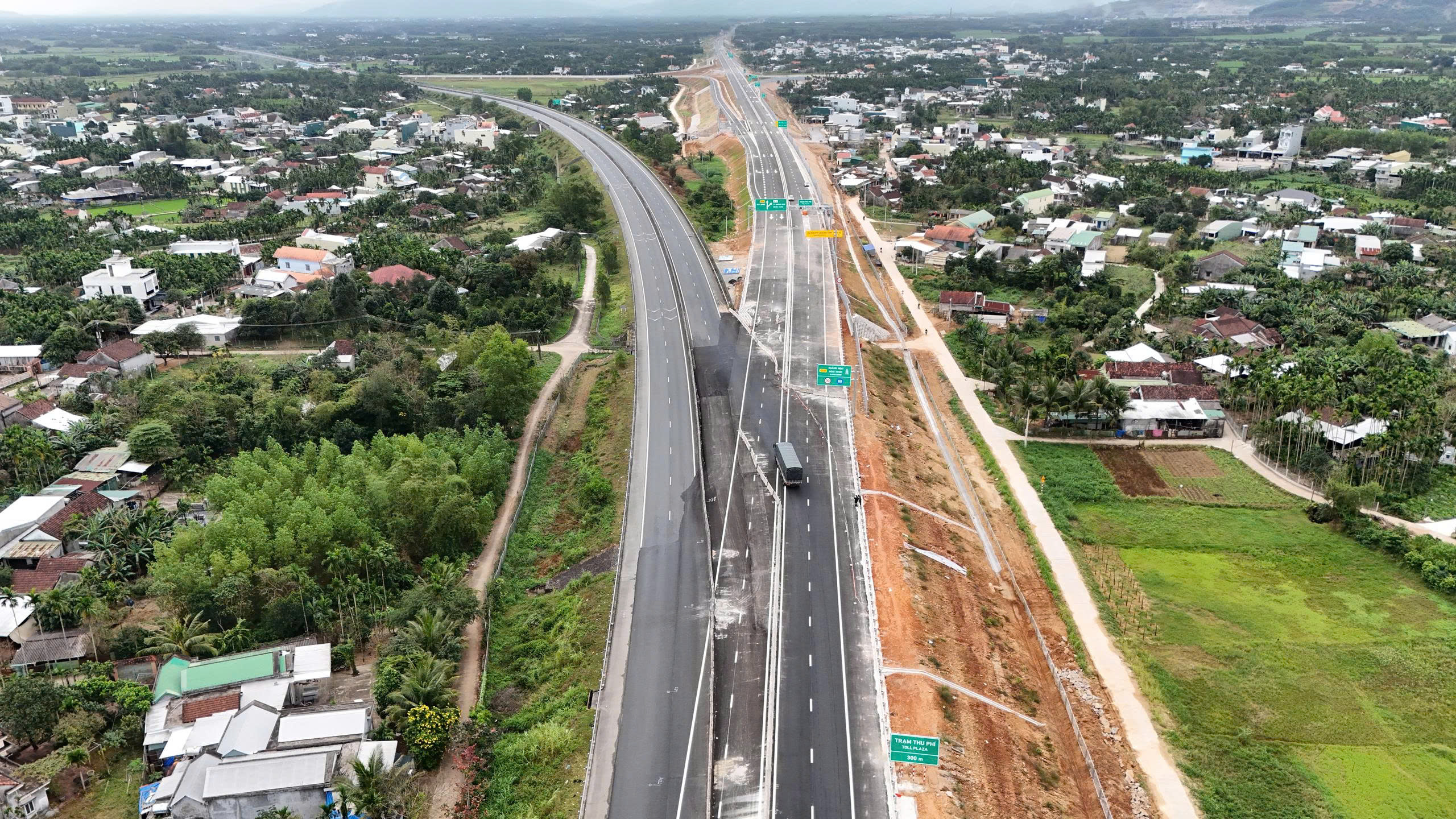 Hoàn thiện đấu nối cao tốc Quảng Ngãi - Hoài Nhơn với cao tốc Đà Nẵng - Quảng Ngãi 