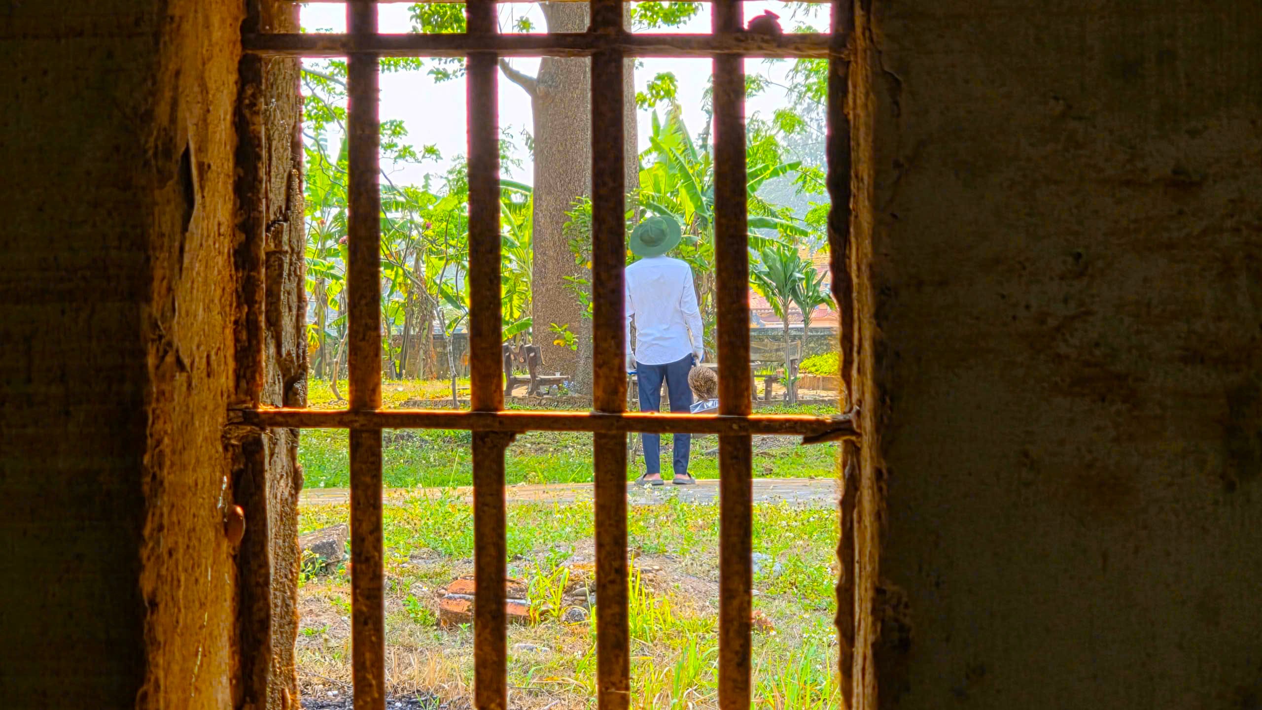 Gắn mã QR, kể chuyện di tích nhà tù Lao Bảo