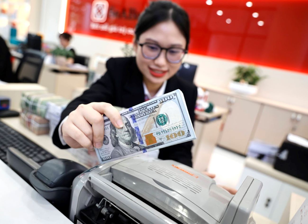 Điều gì xảy ra với vàng, USD, bitcoin...nếu Mỹ giảm lãi suất 3 lần?