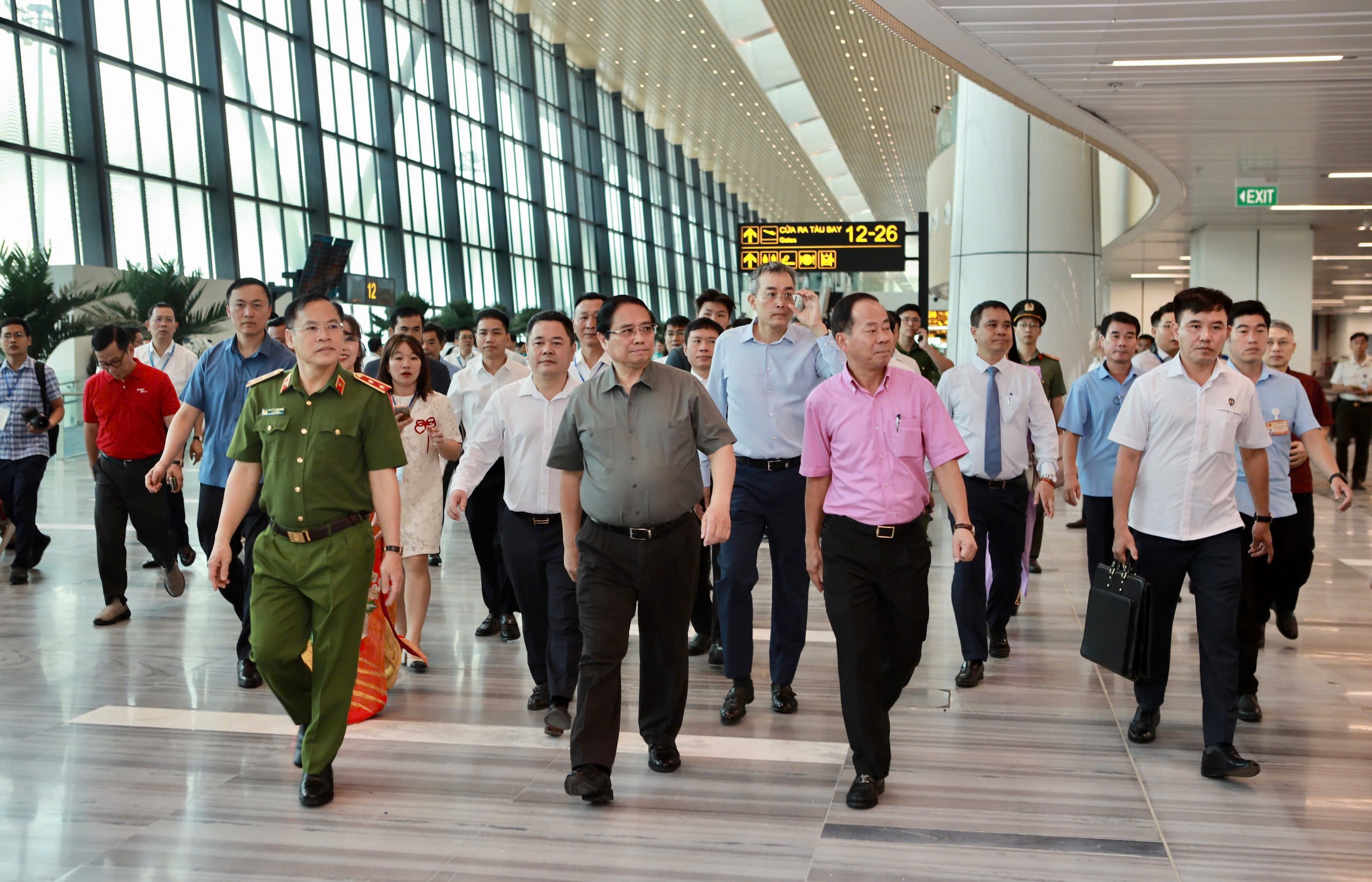 Thủ tướng: 80 công trình 'xoay chuyển tình thế, thay đổi trạng thái' hạ tầng chiến lược