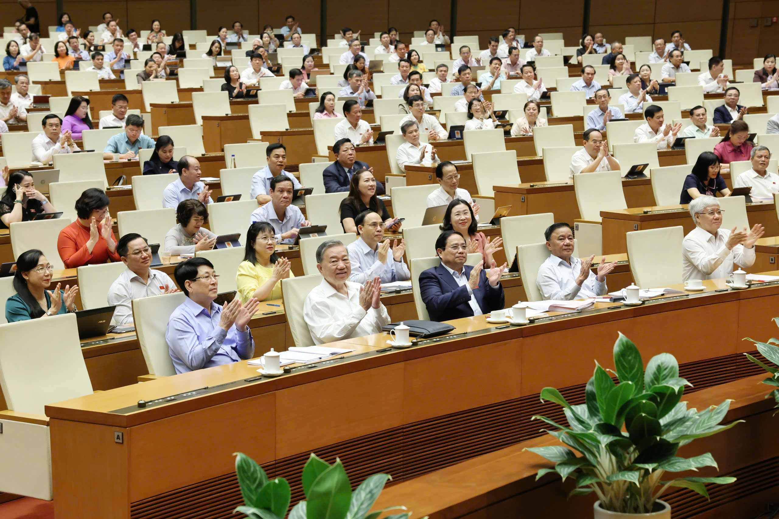 Thời khắc lịch sử mở ra luồng gió mới cho hành trình phát triển của Việt Nam