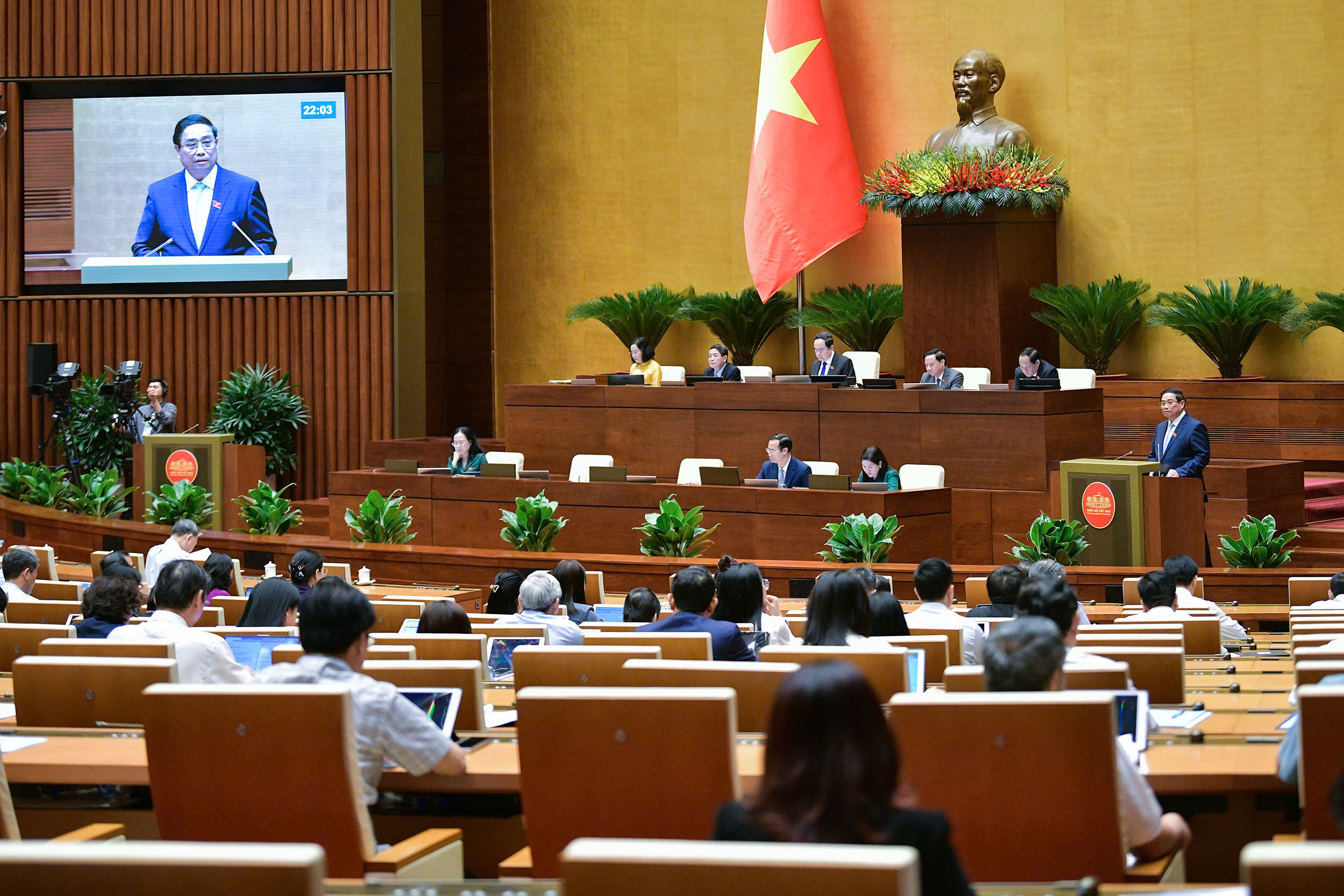 Sức sống mới từ nghị trường Quốc hội: Phiên chất vấn và câu hỏi truy đến cùng của đại biểu