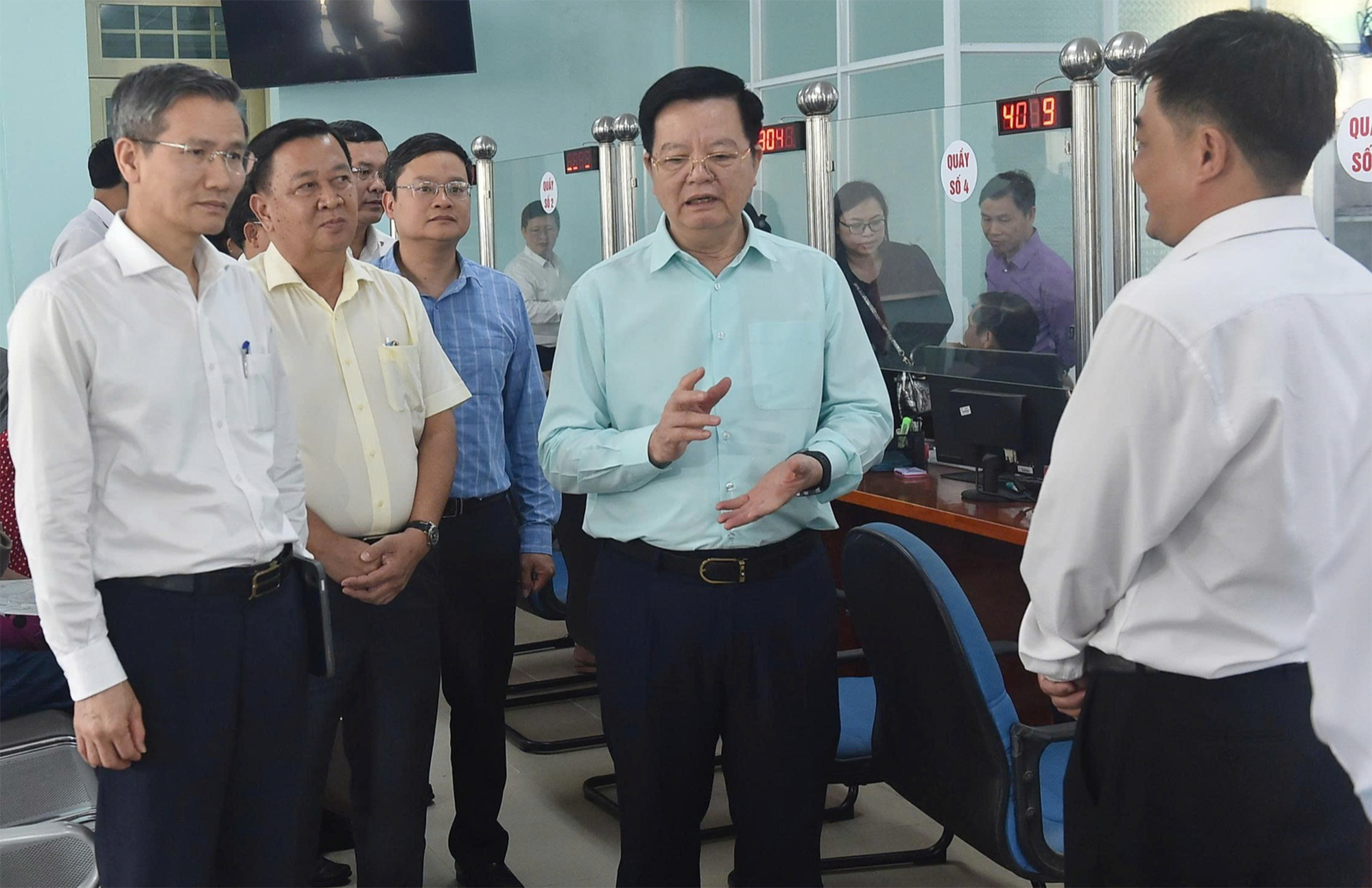 Phân cấp rành mạch để cấp tỉnh thôi làm thay, cấp xã bớt quá tải