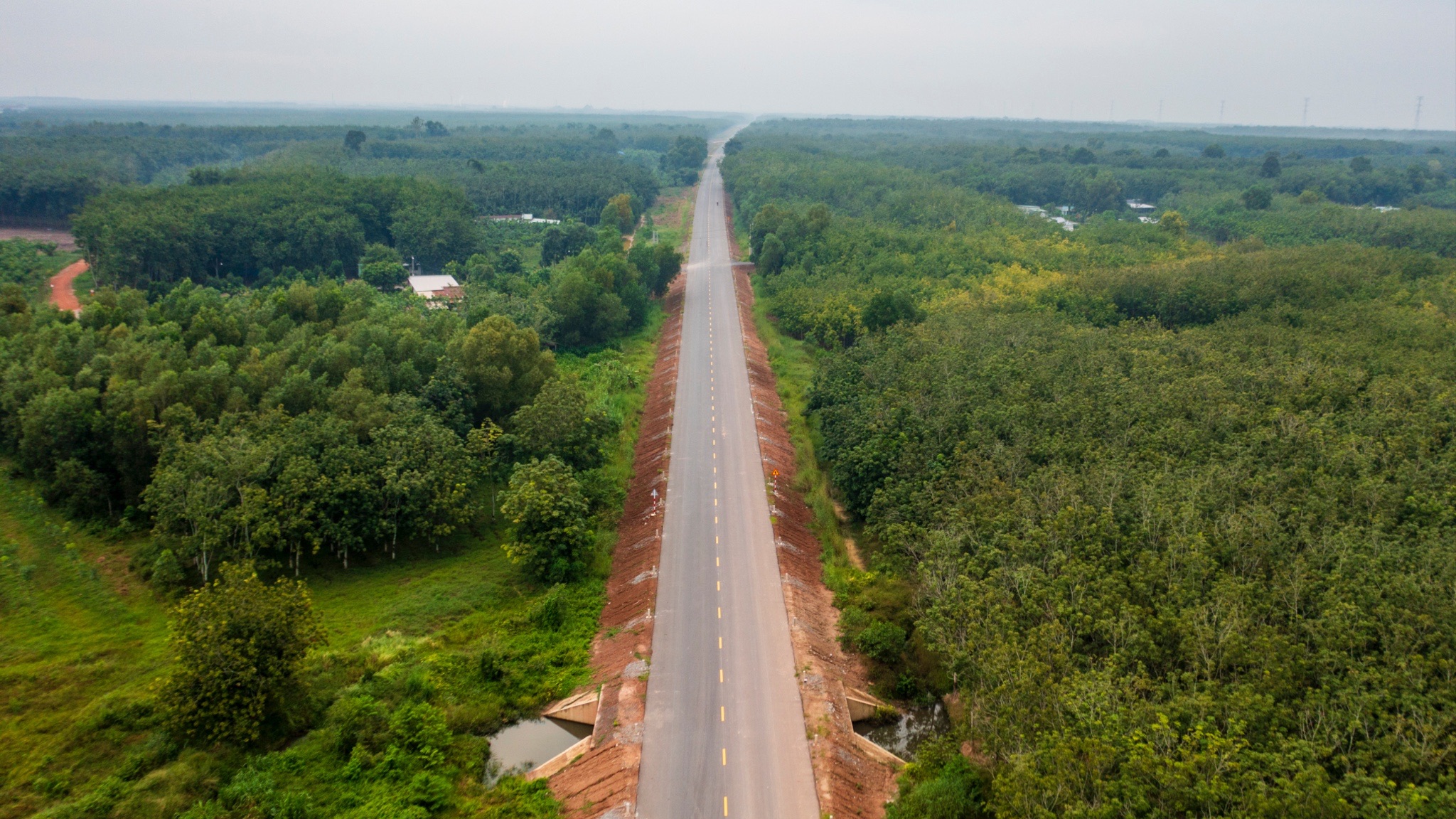Hình hài đường Hồ Chí Minh đoạn qua cửa ngõ Tây Ninh 