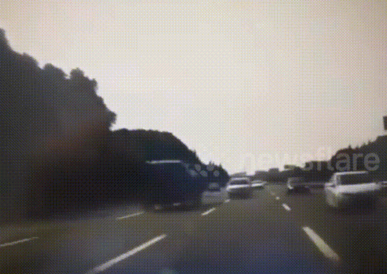 Video: Tài xế quay đầu, lái xe ngược chiều trên cao tốc