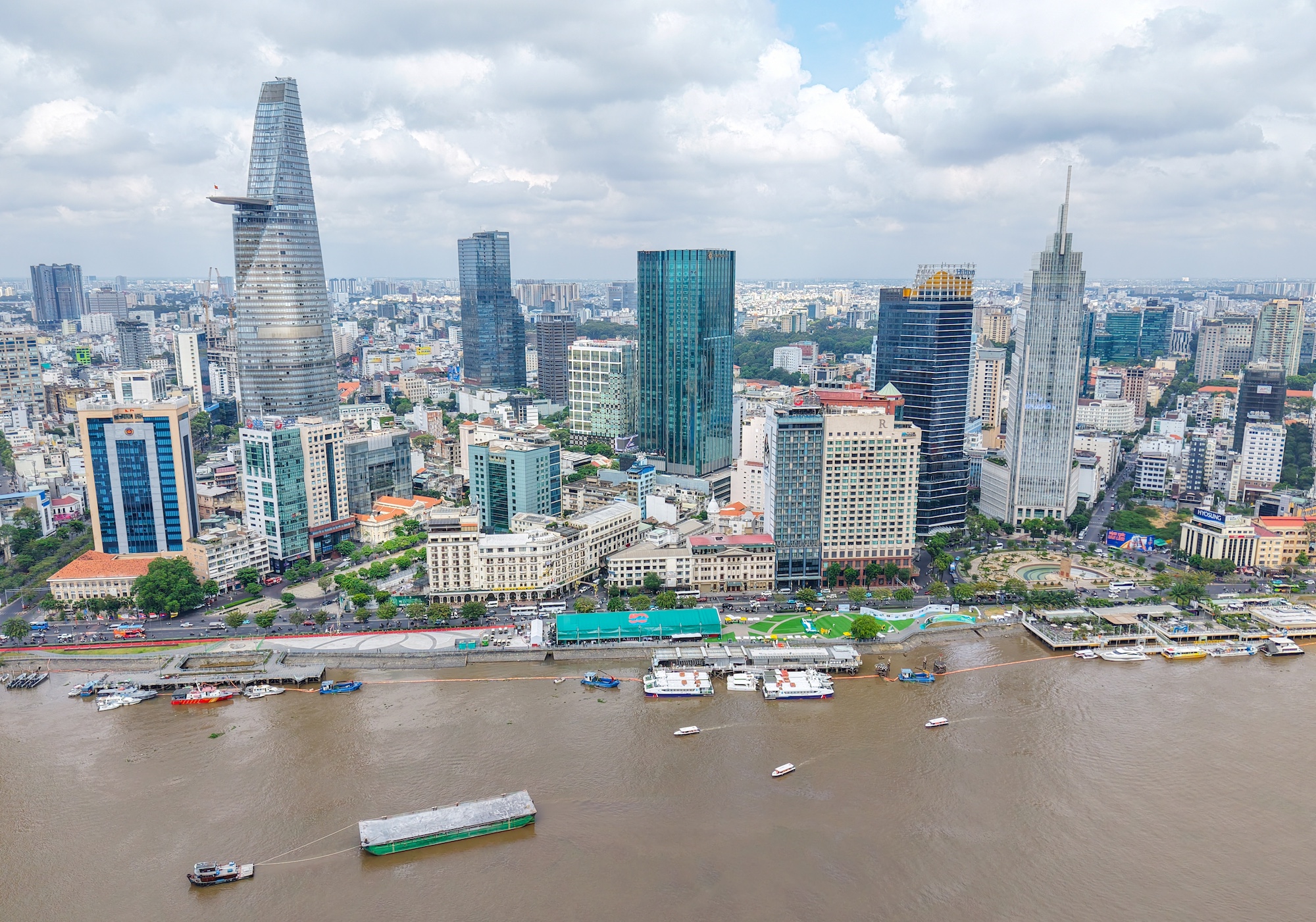 Luật Đô thị đặc biệt: Chìa khóa khơi thông điểm nghẽn liên kết vùng
